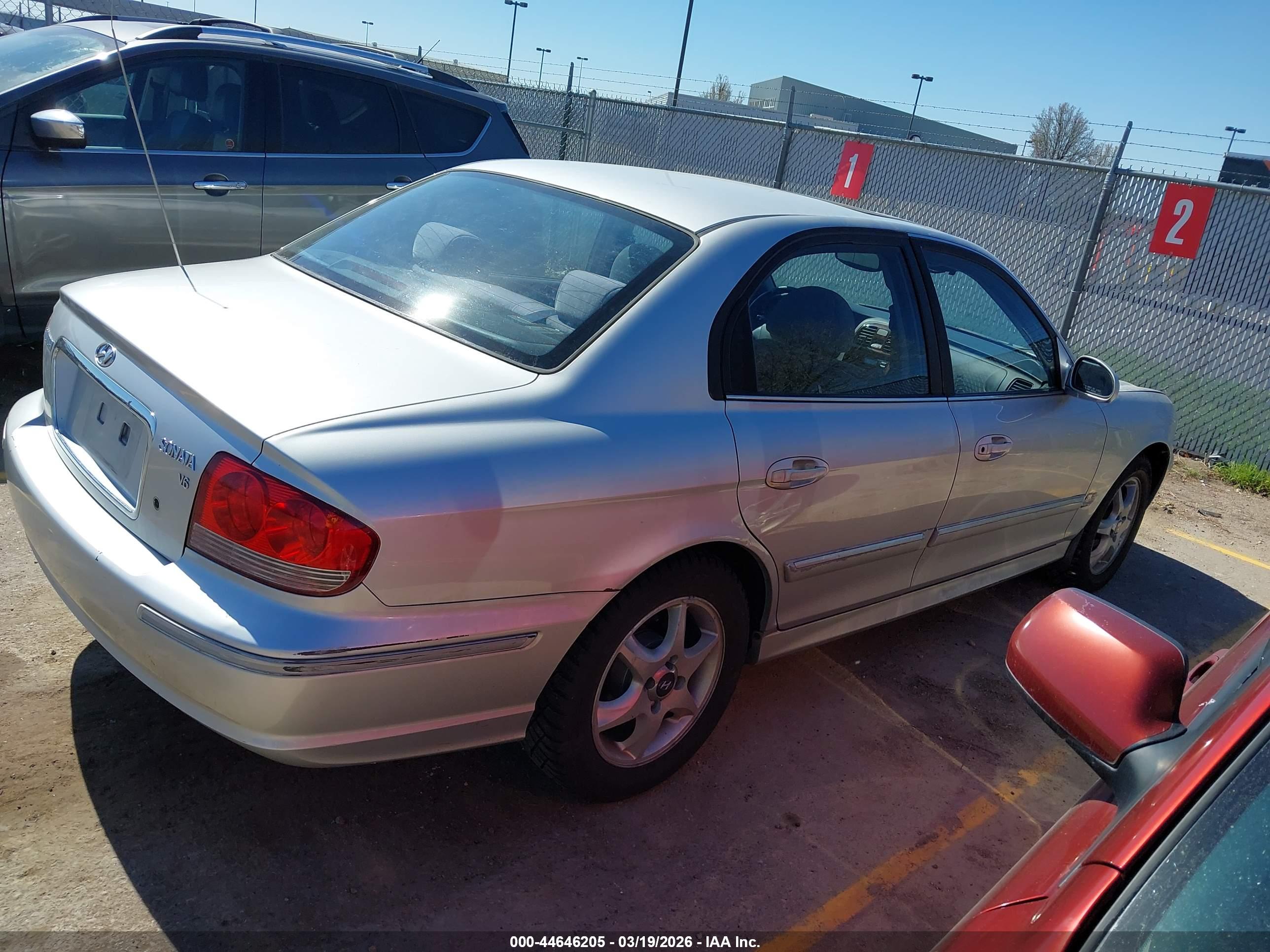 HYUNDAI SONATA image 4