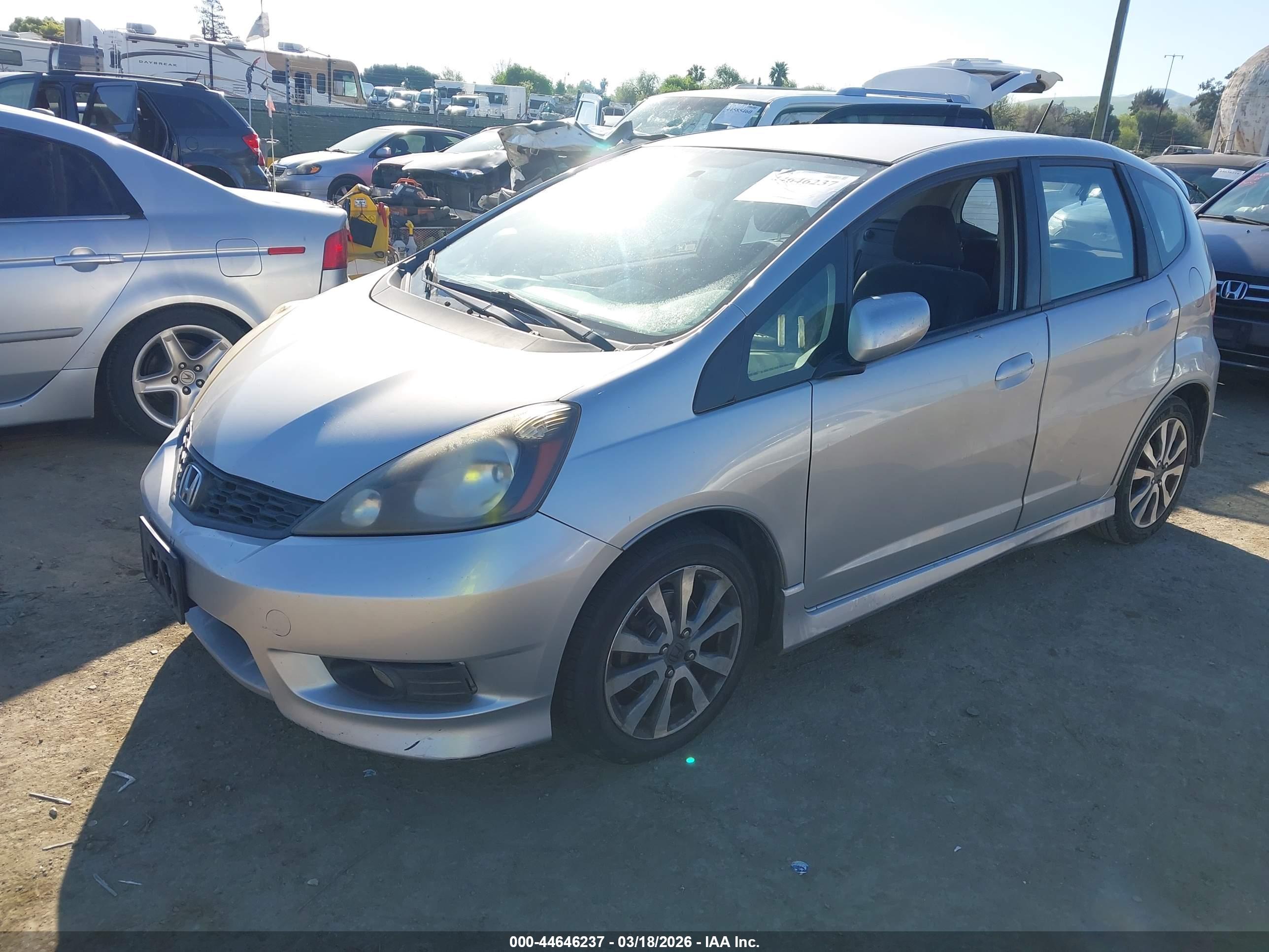 HONDA FIT image 2