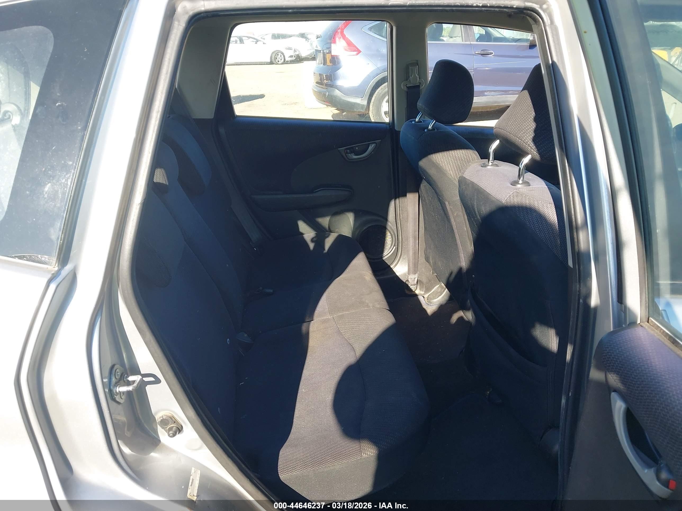 HONDA FIT image 8