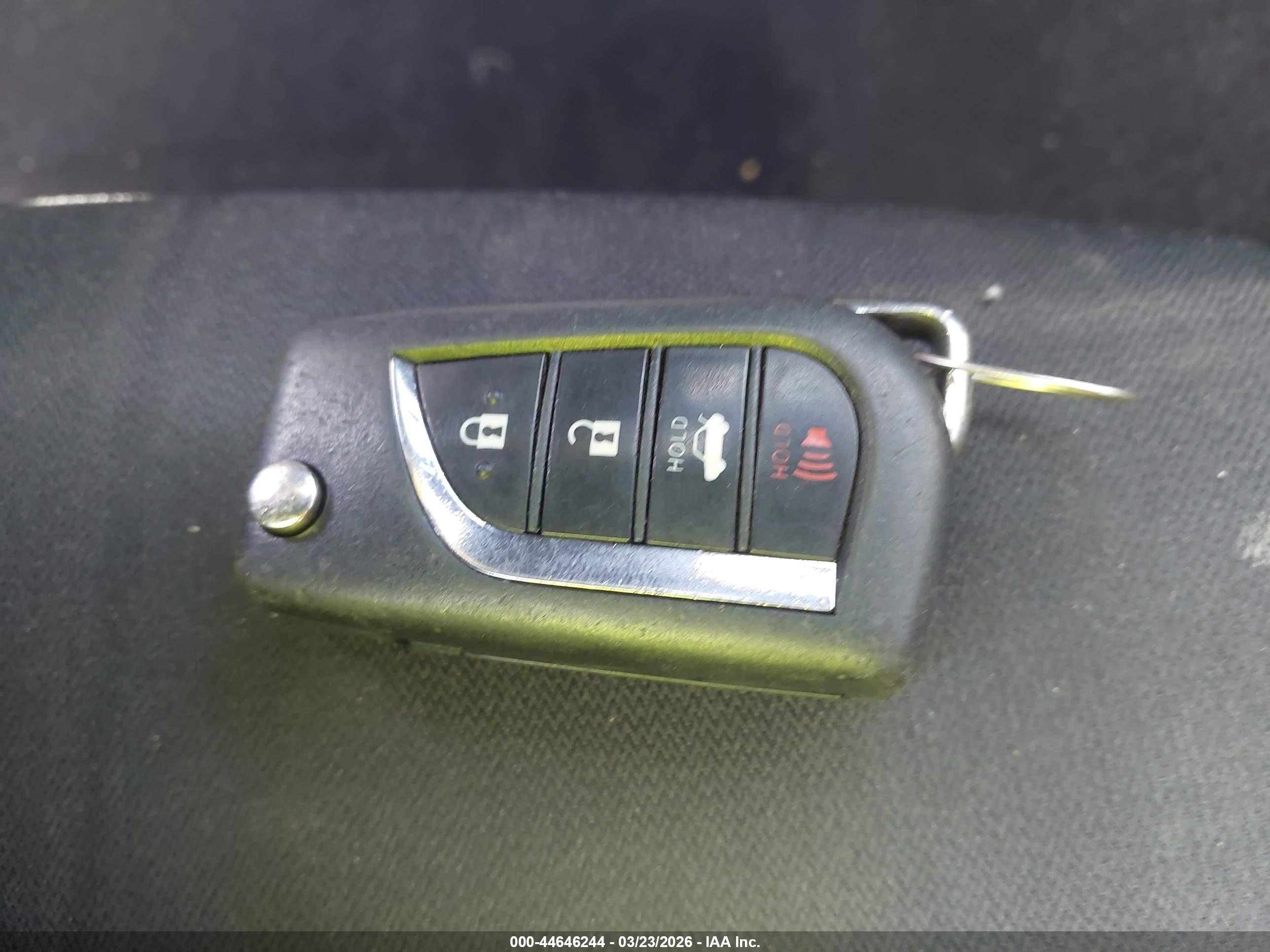TOYOTA CAMRY image 11