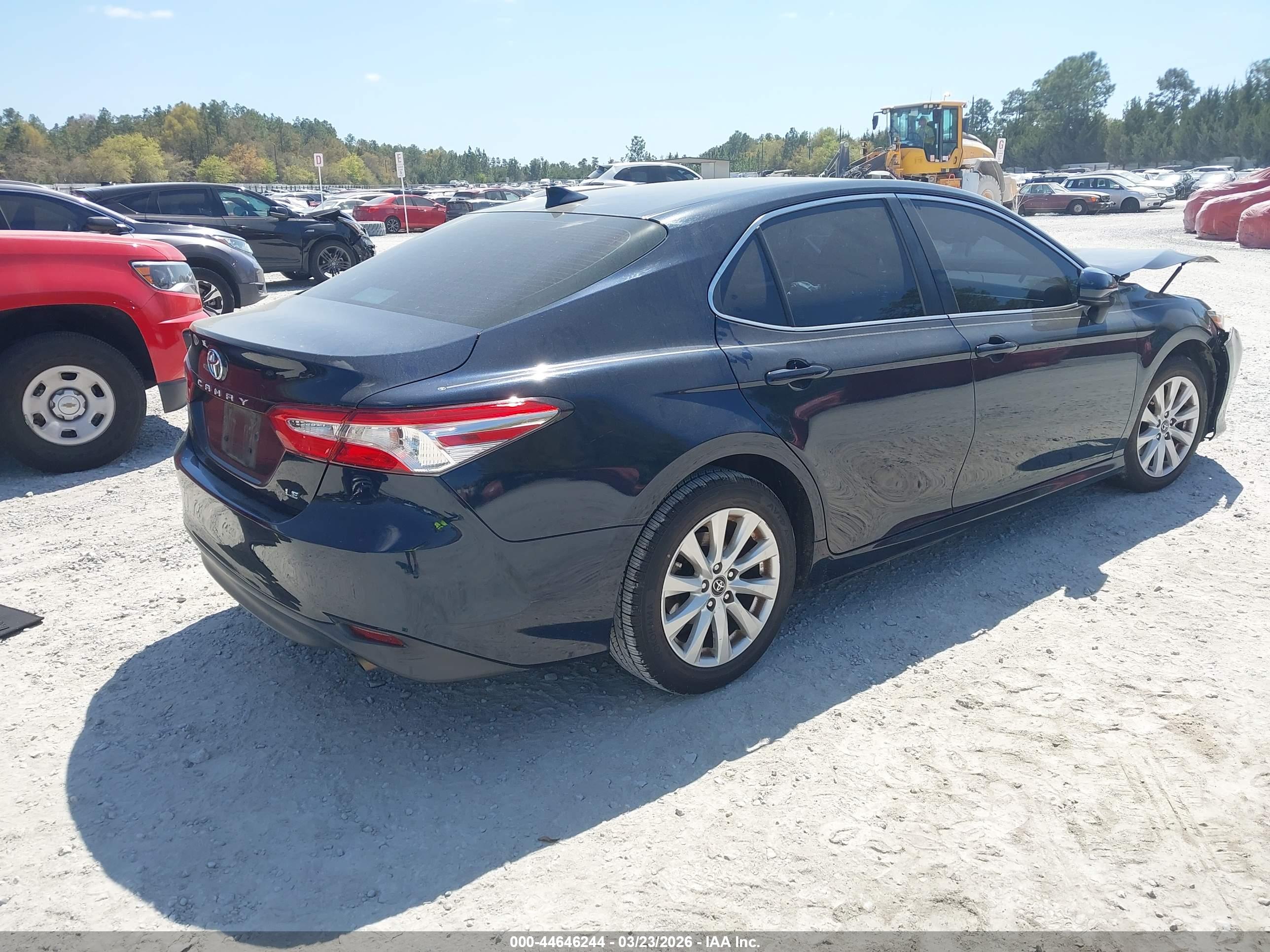 TOYOTA CAMRY image 4