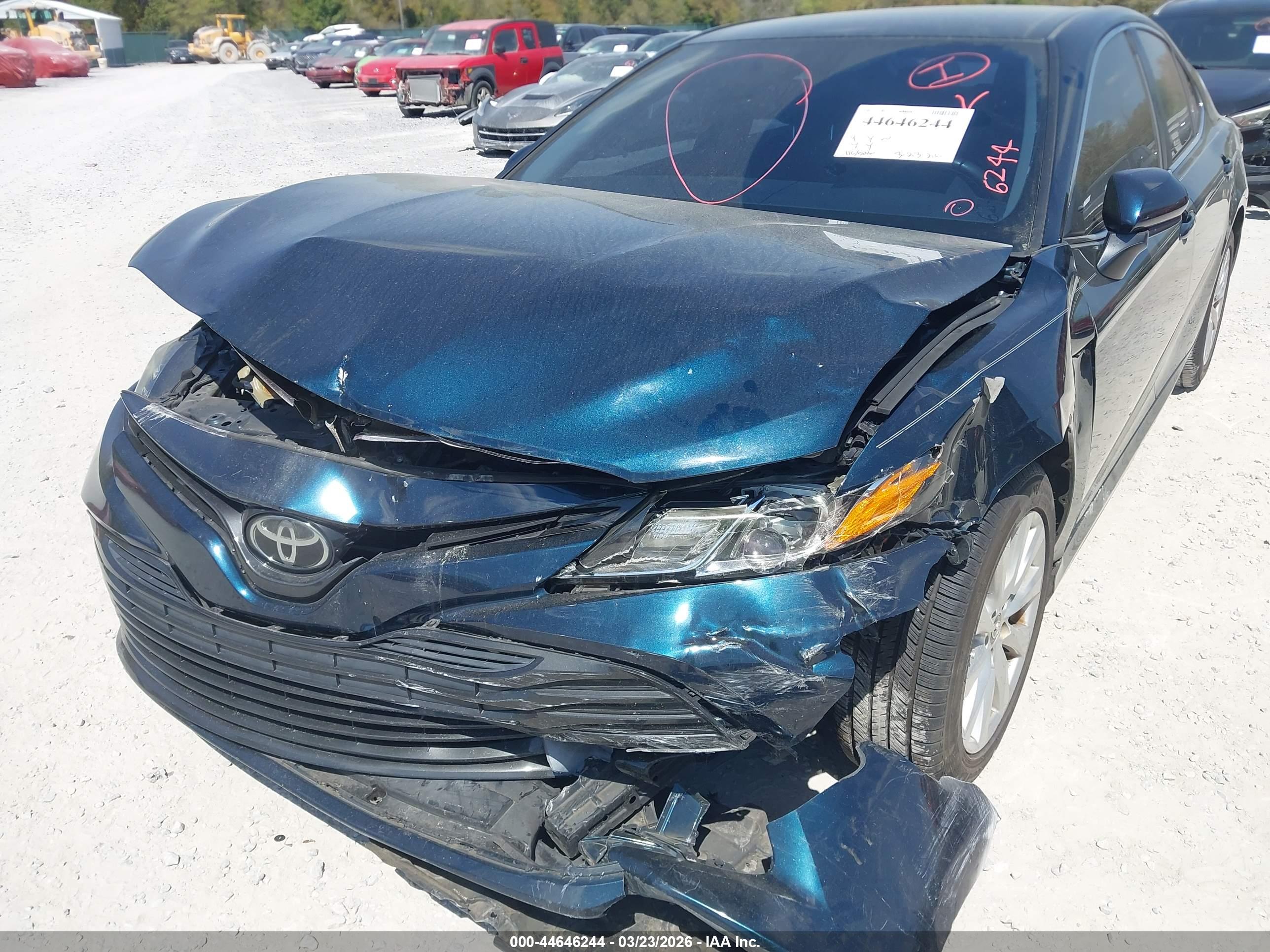 TOYOTA CAMRY image 6