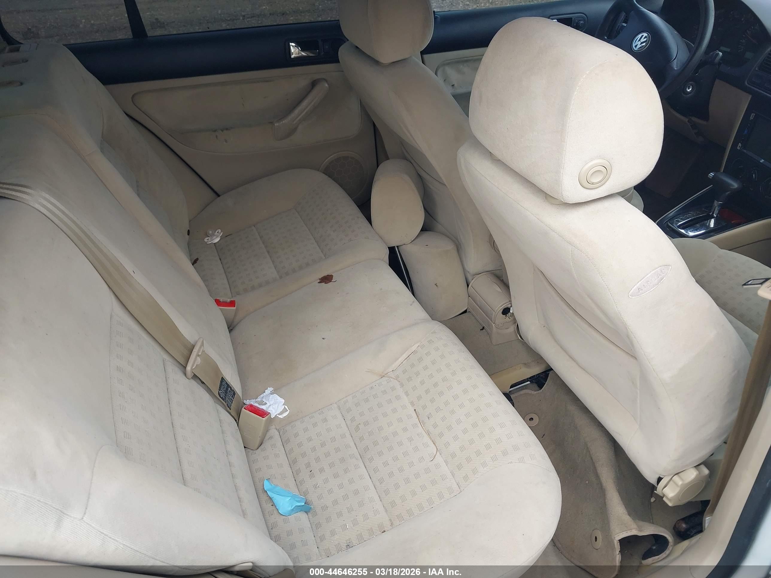 VOLKSWAGEN GOLF image 8