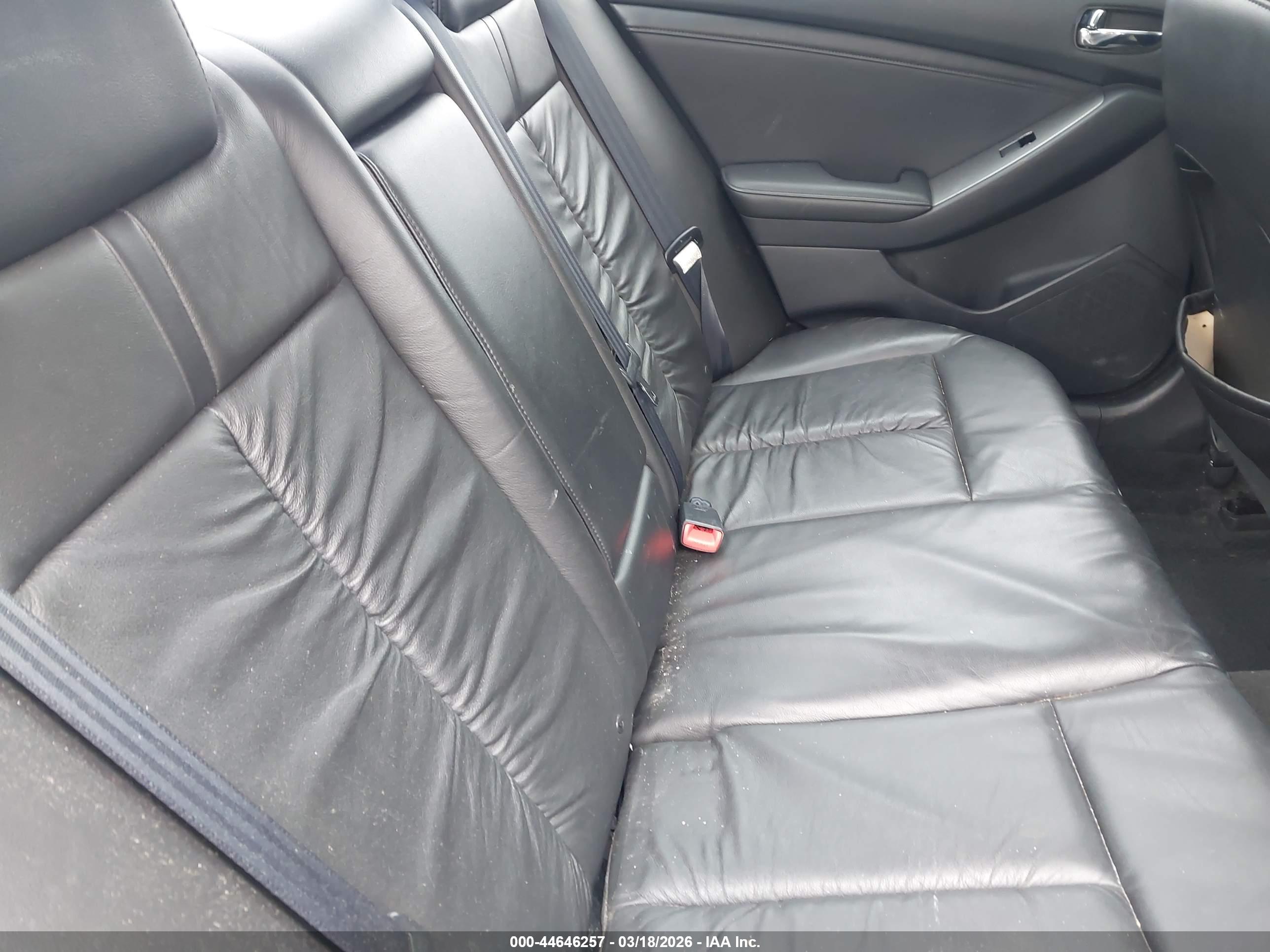NISSAN ALTIMA image 8