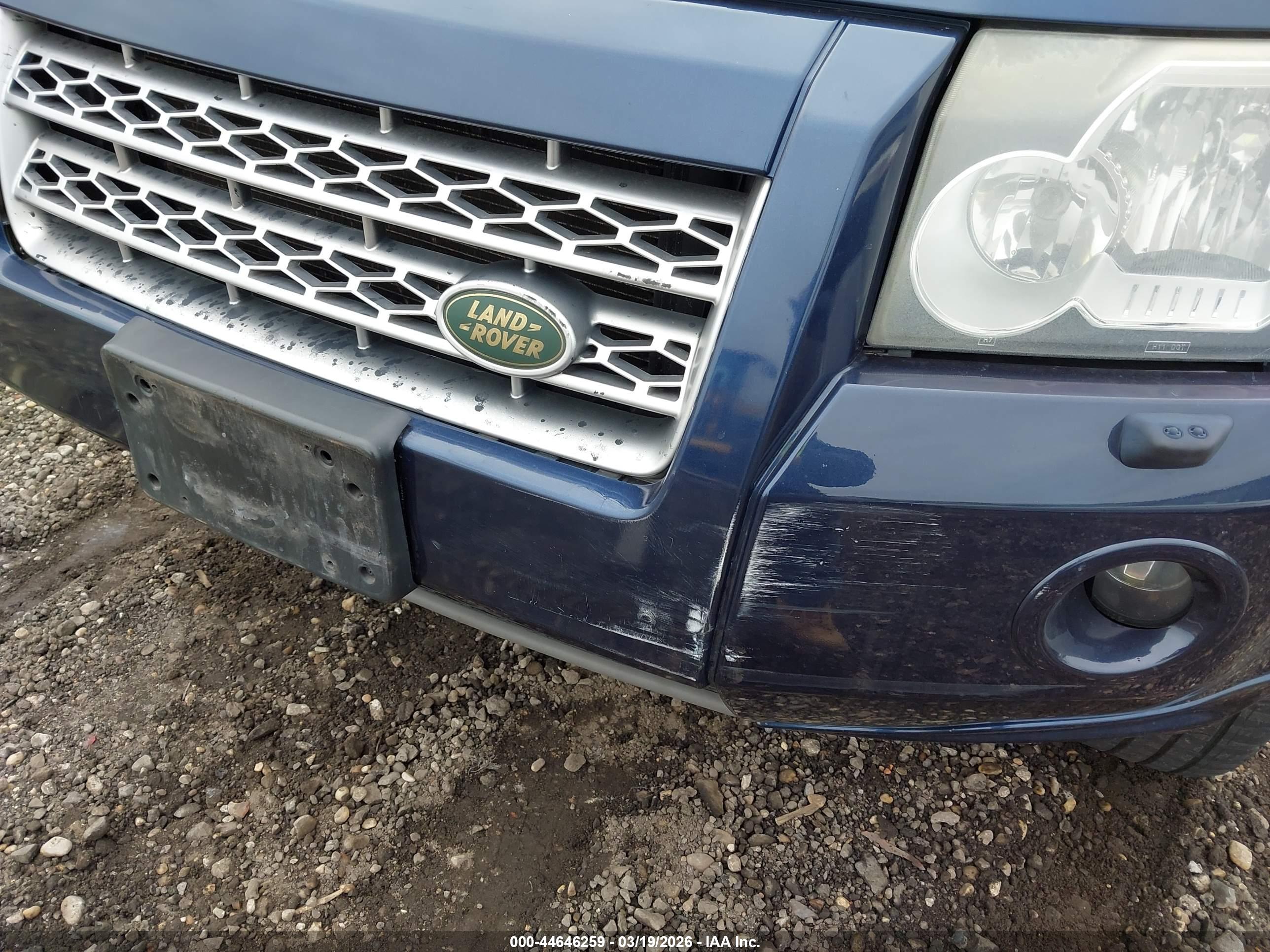 LAND ROVER image 6