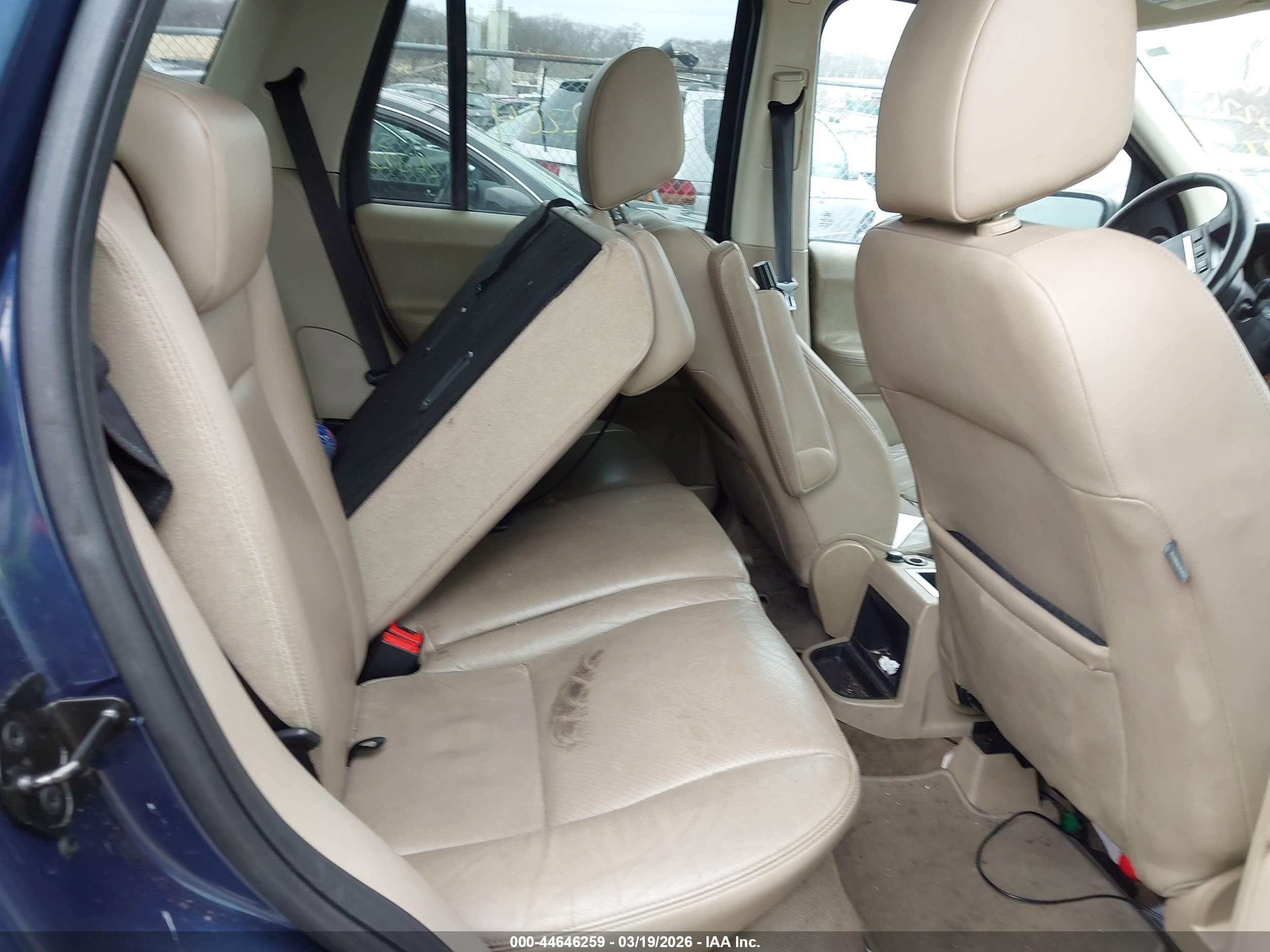 LAND ROVER image 8