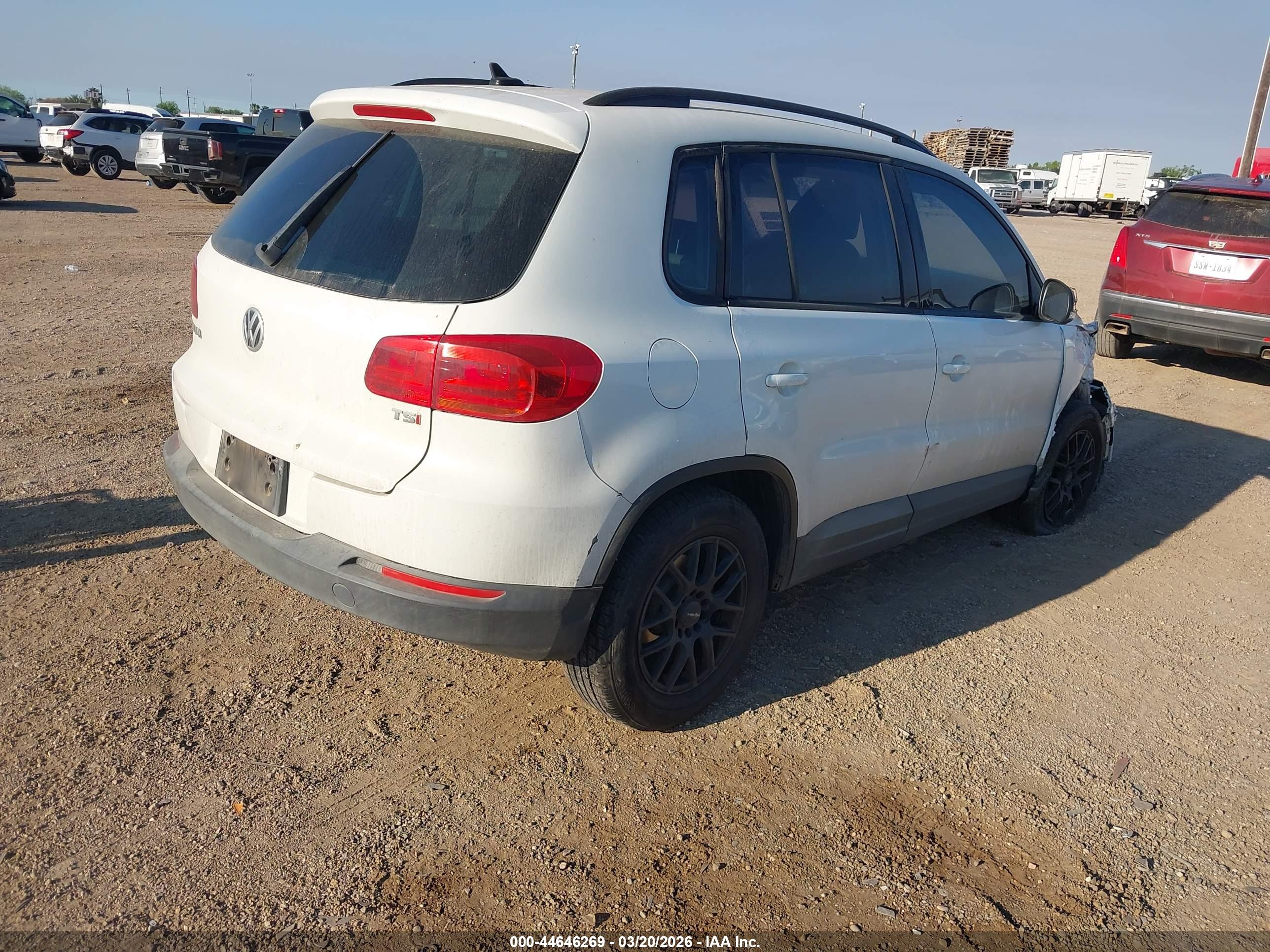 VOLKSWAGEN TIGUAN image 4