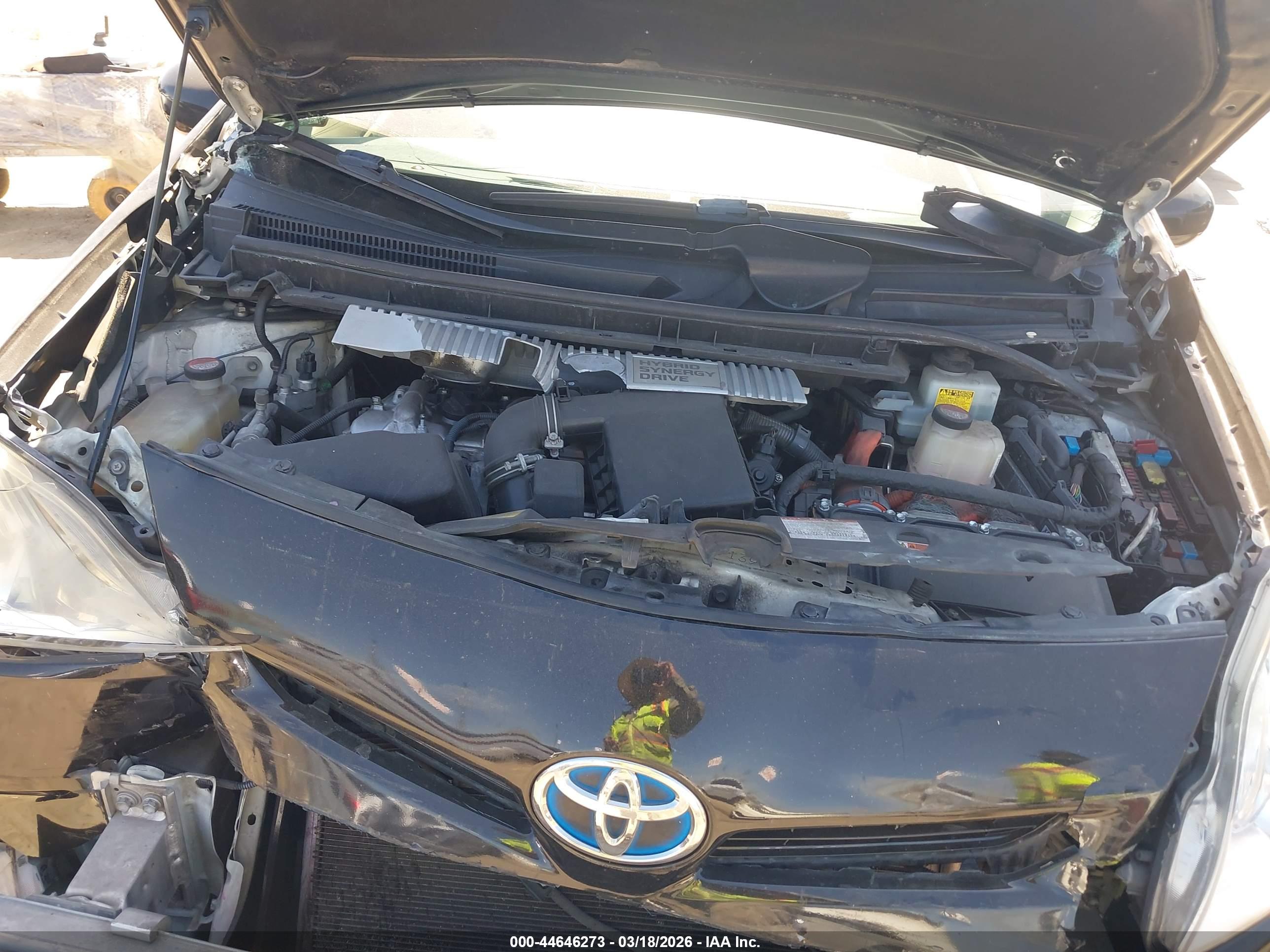 TOYOTA PRIUS image 10
