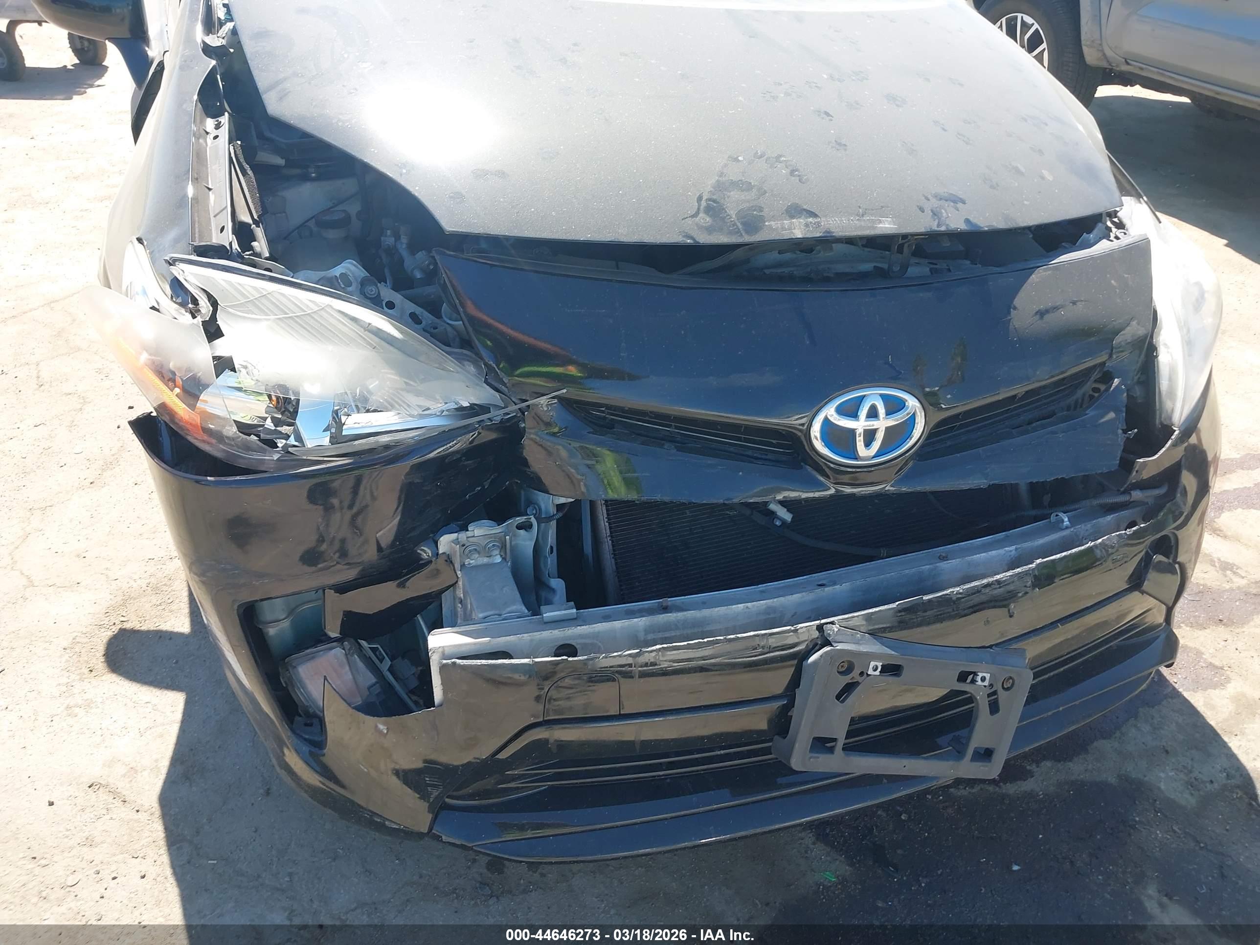 TOYOTA PRIUS image 6