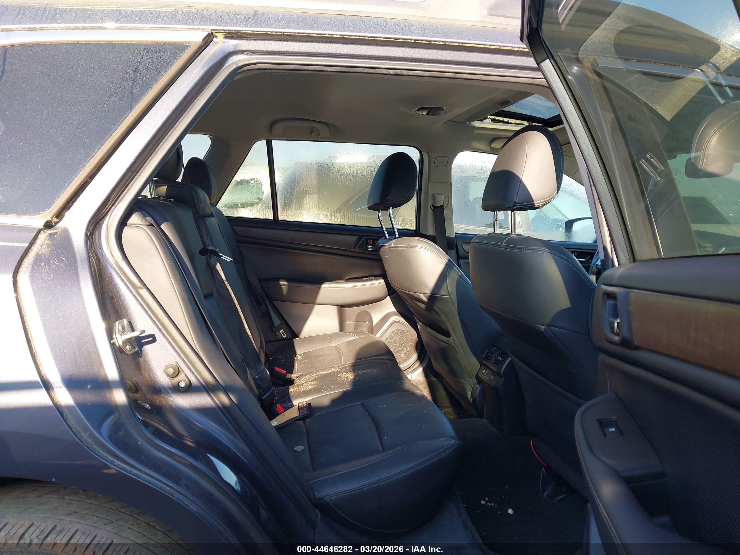 SUBARU OUTBACK image 8