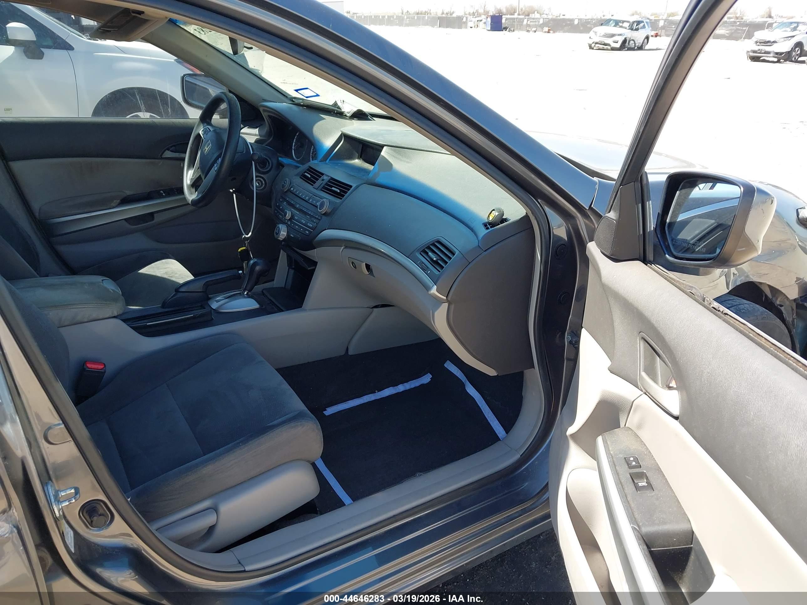 HONDA ACCORD image 5