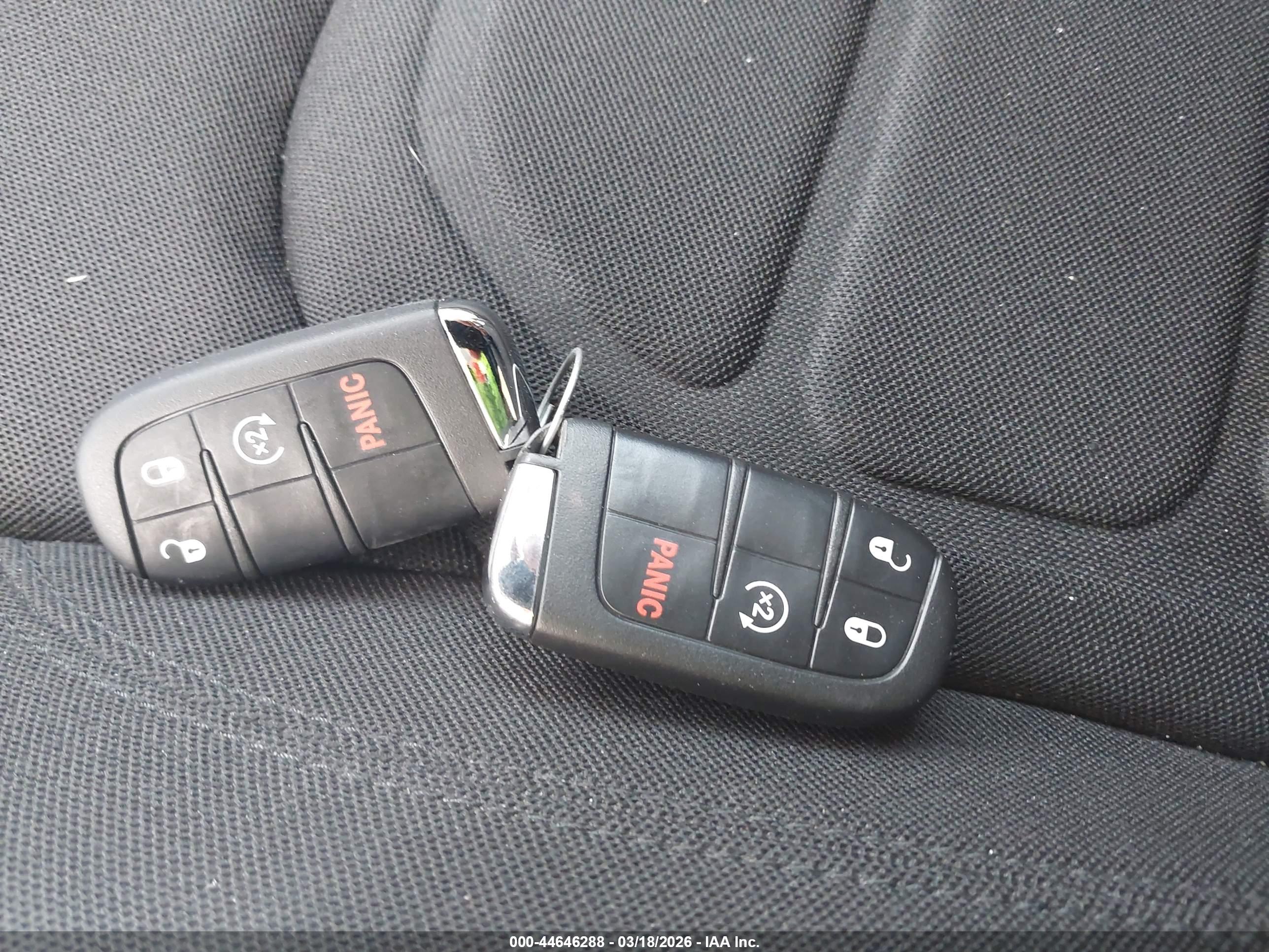 JEEP RENEGADE image 11