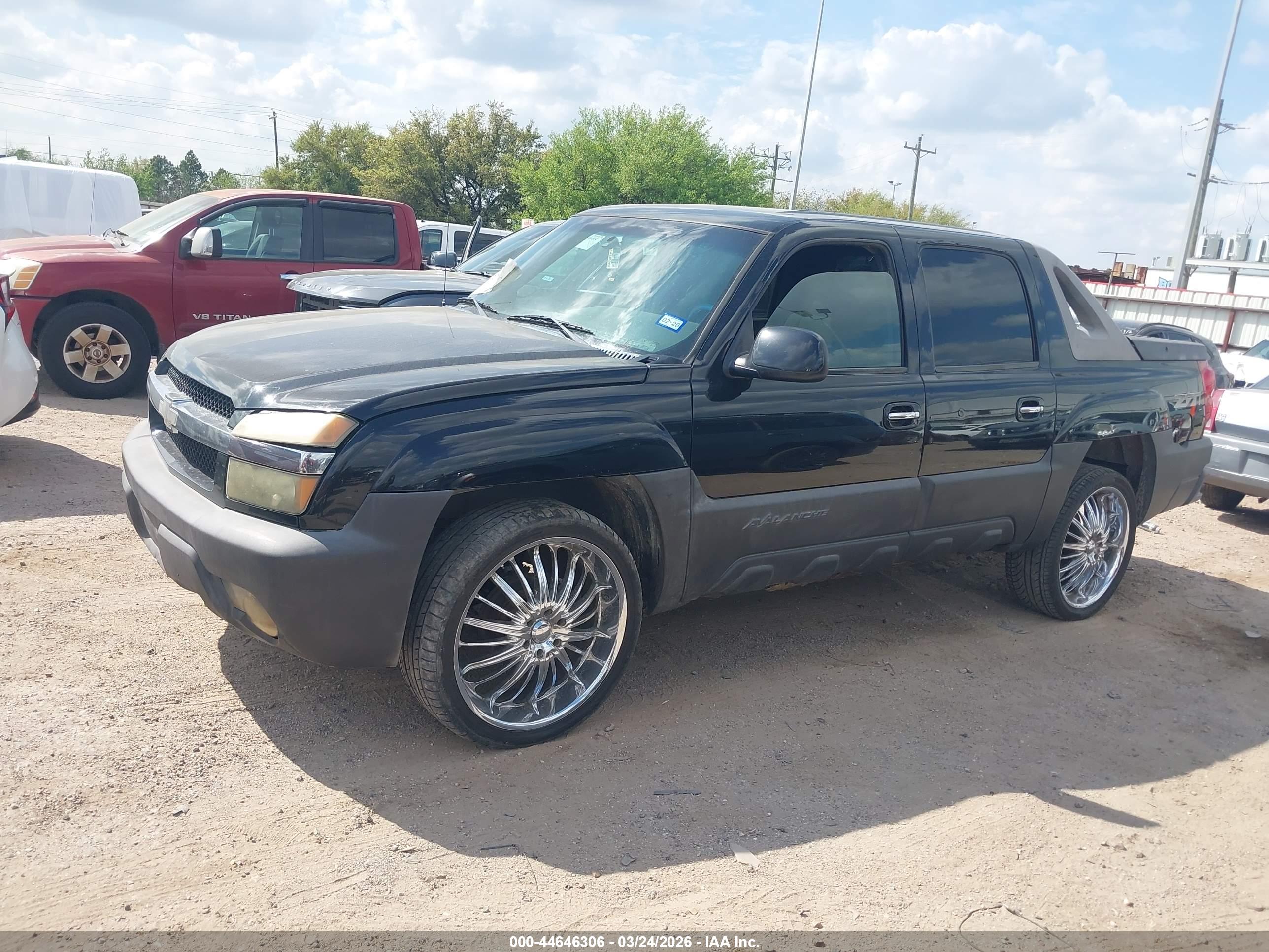 CHEVROLET AVALANCHE image 2