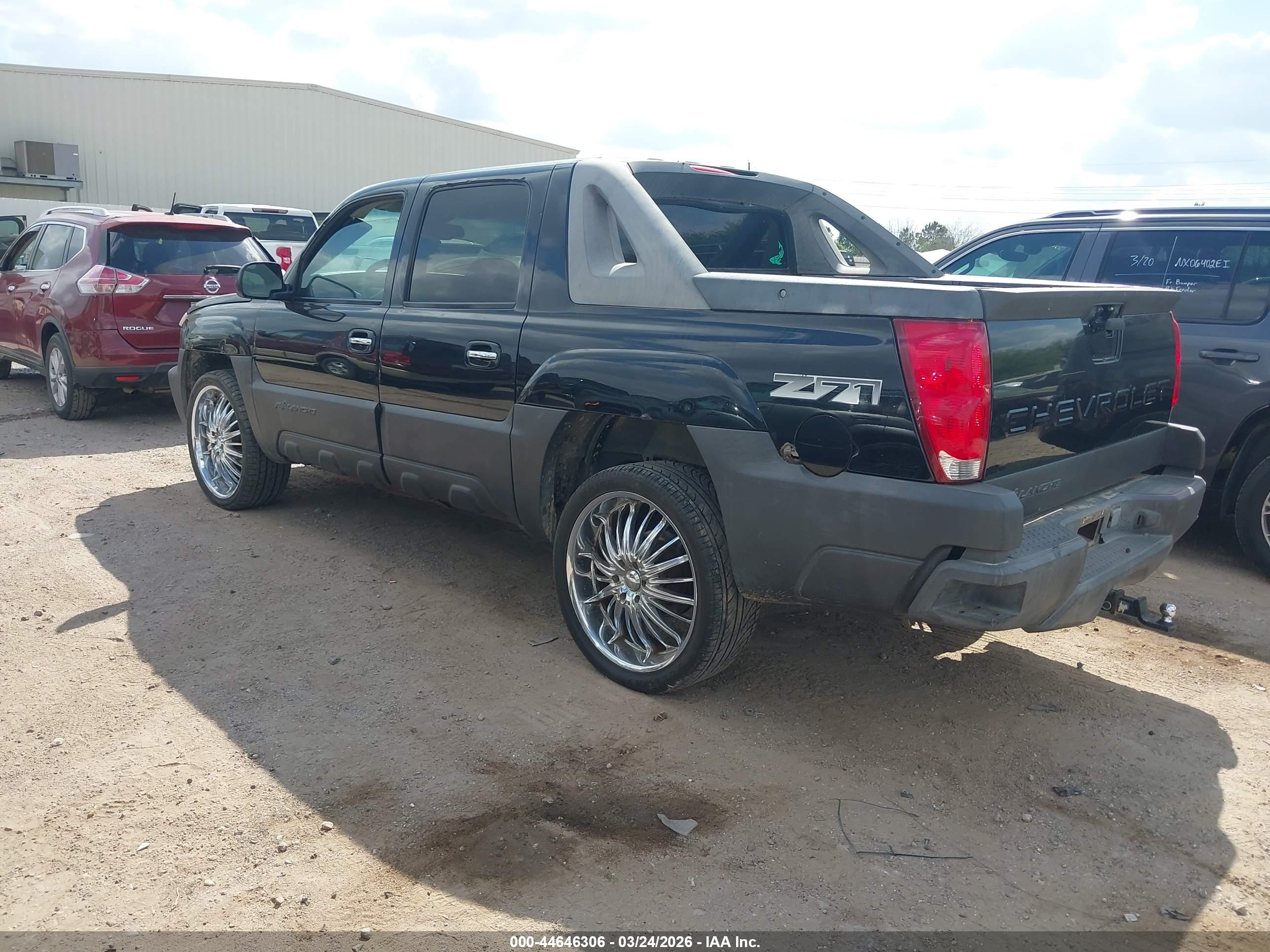 CHEVROLET AVALANCHE image 3