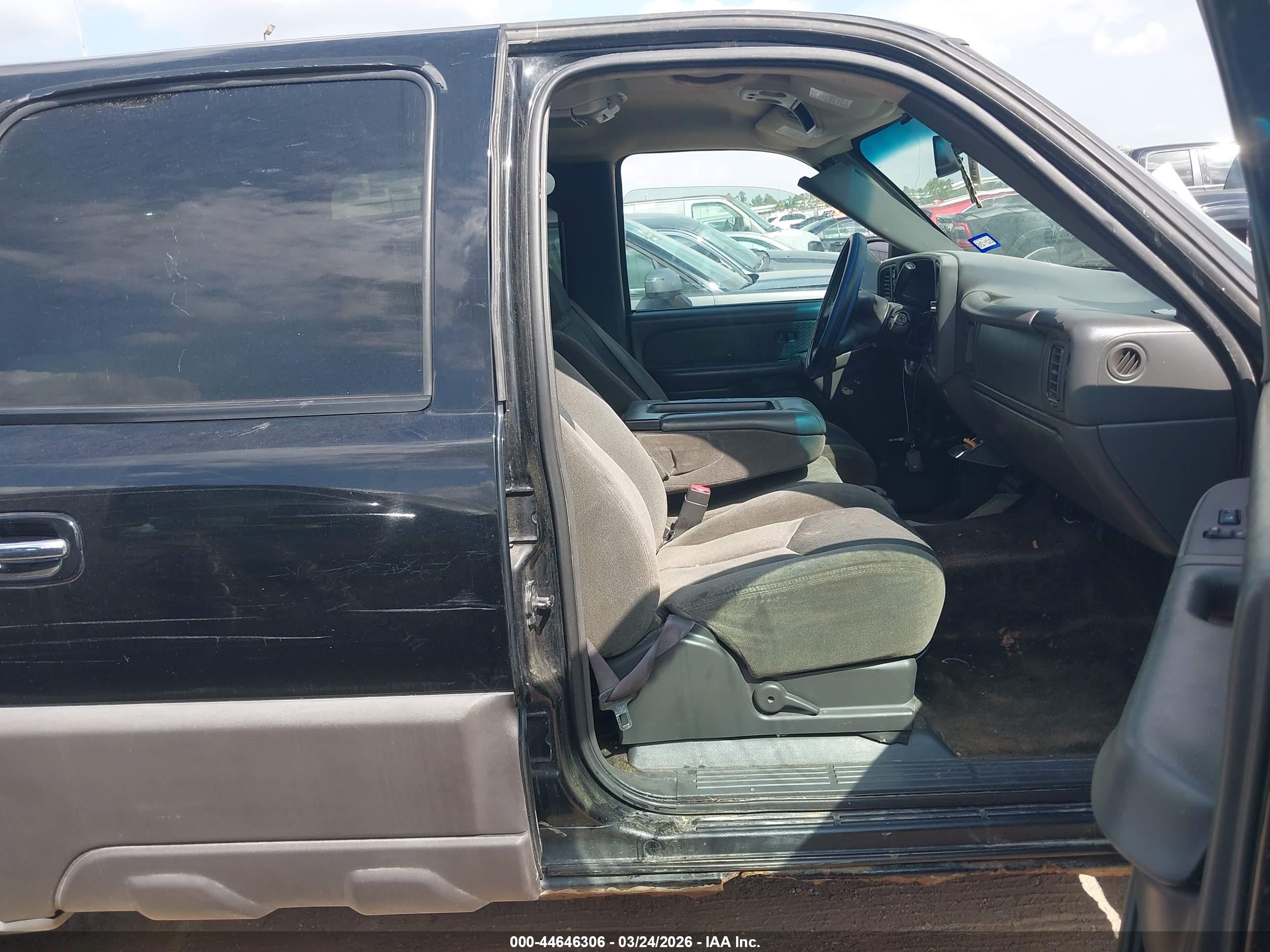 CHEVROLET AVALANCHE image 5