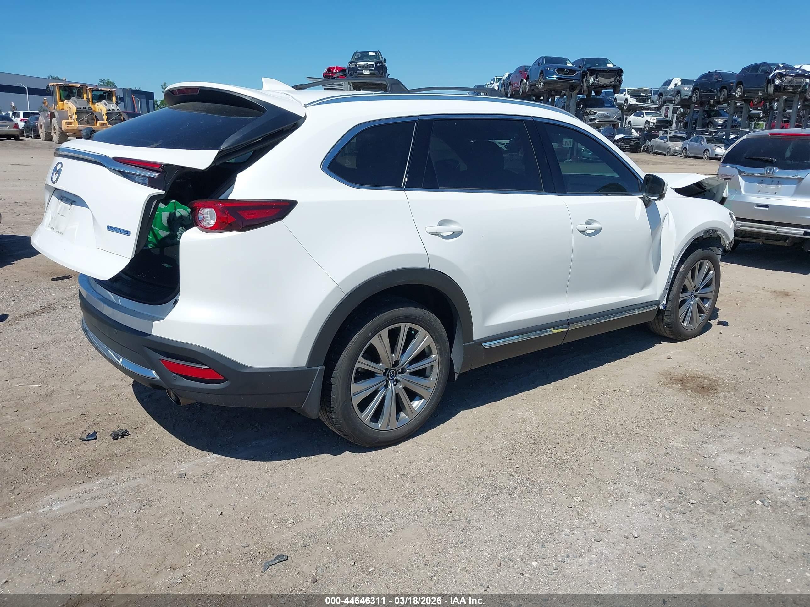 MAZDA CX-9 image 4