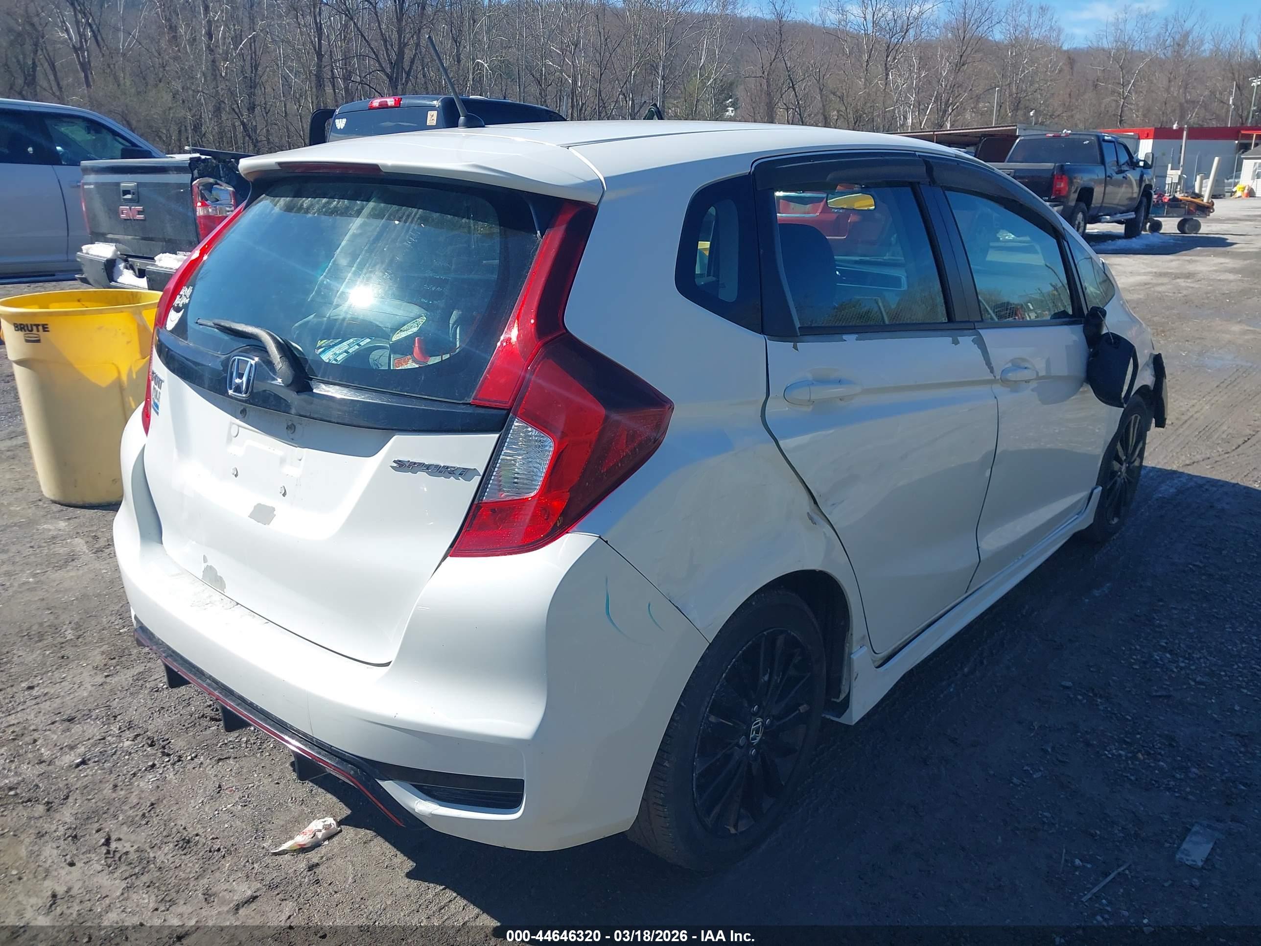 HONDA FIT image 4