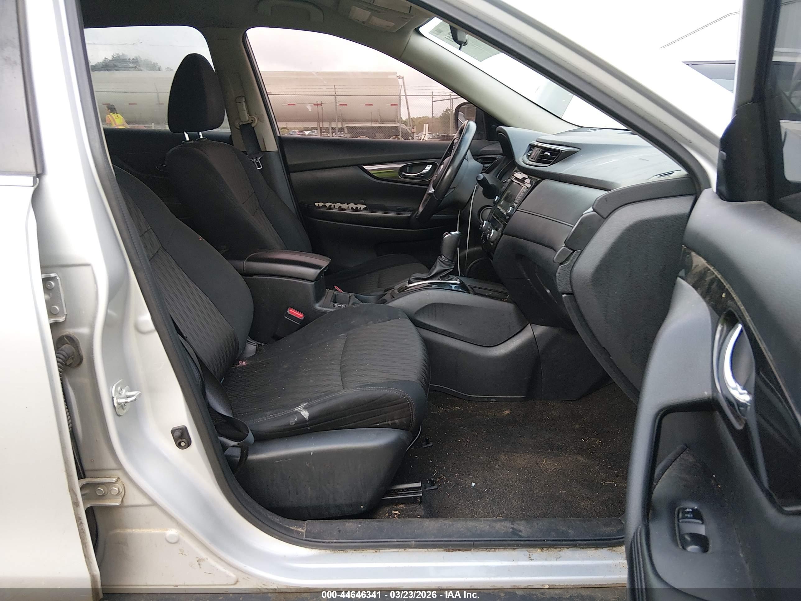 NISSAN ROGUE image 5