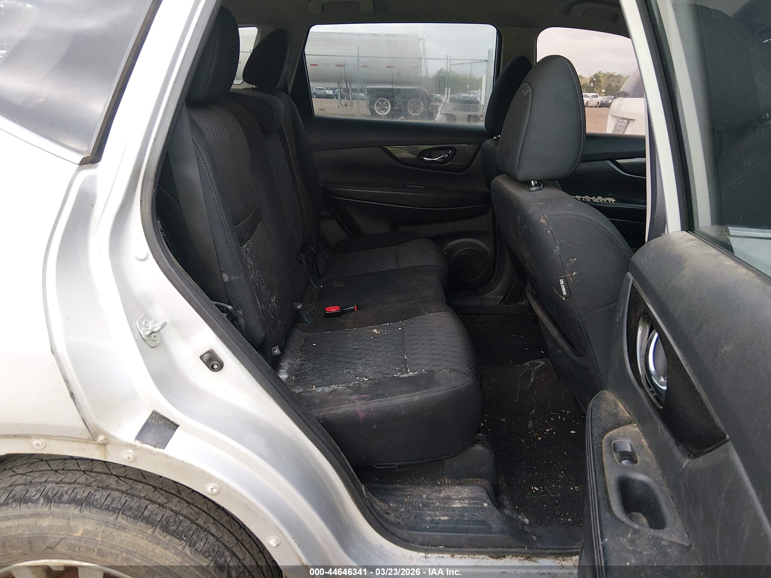 NISSAN ROGUE image 8