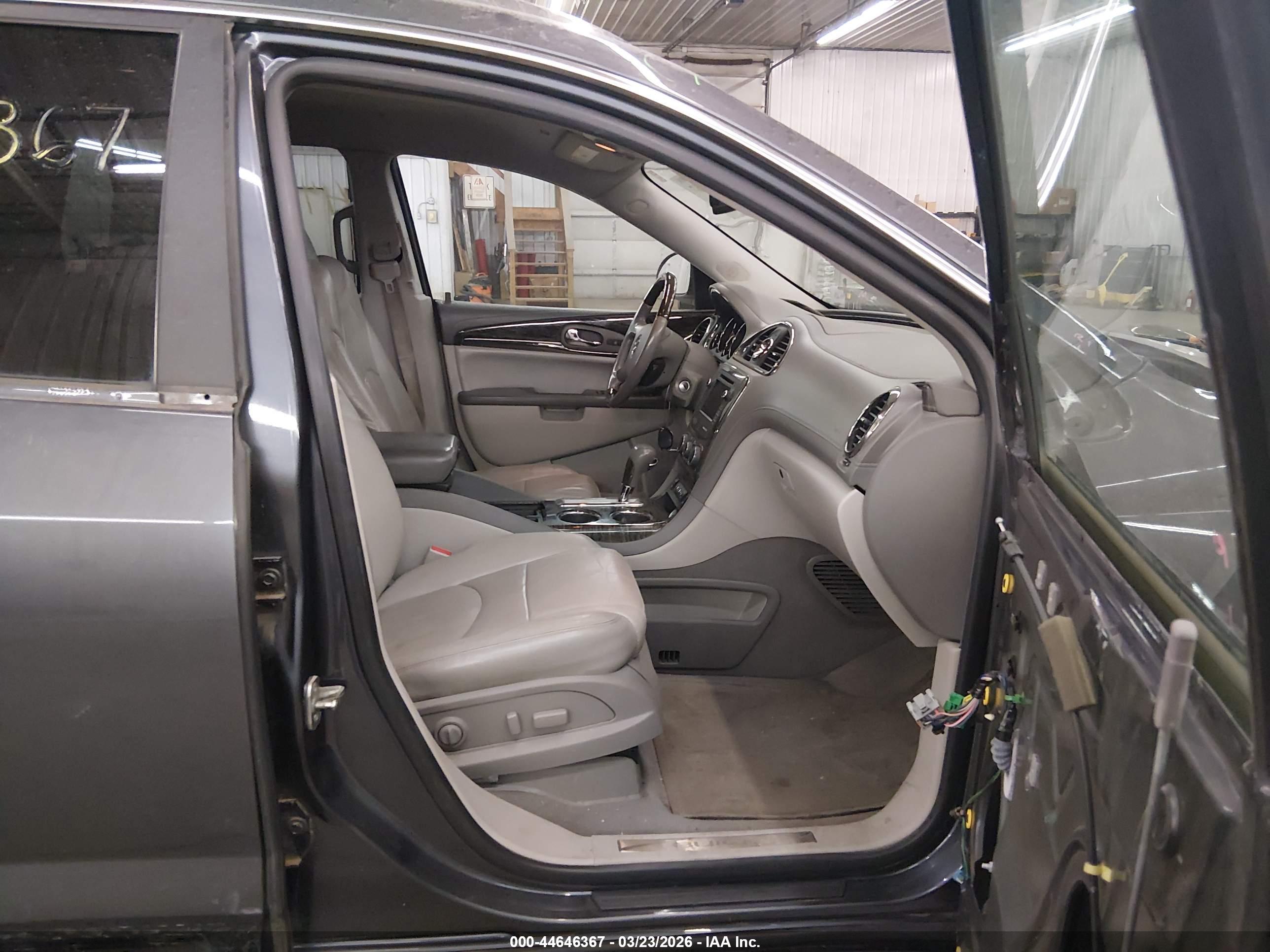 BUICK ENCLAVE image 5