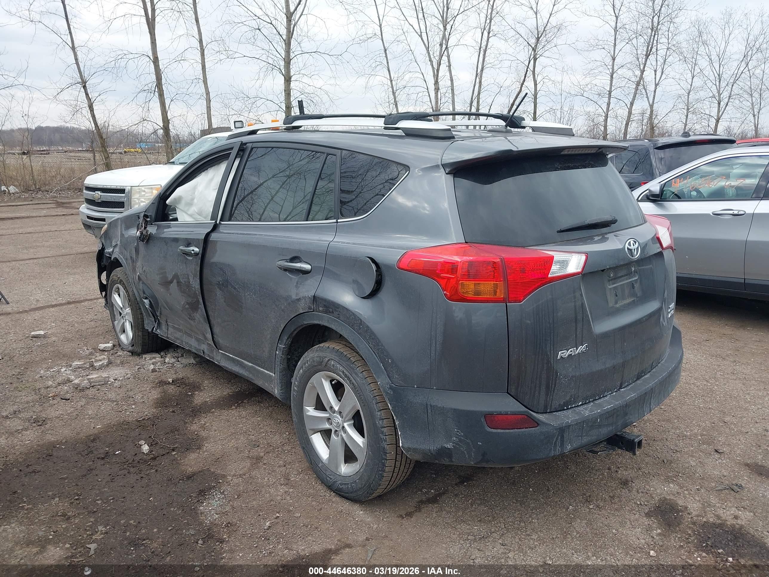 TOYOTA RAV4 image 3