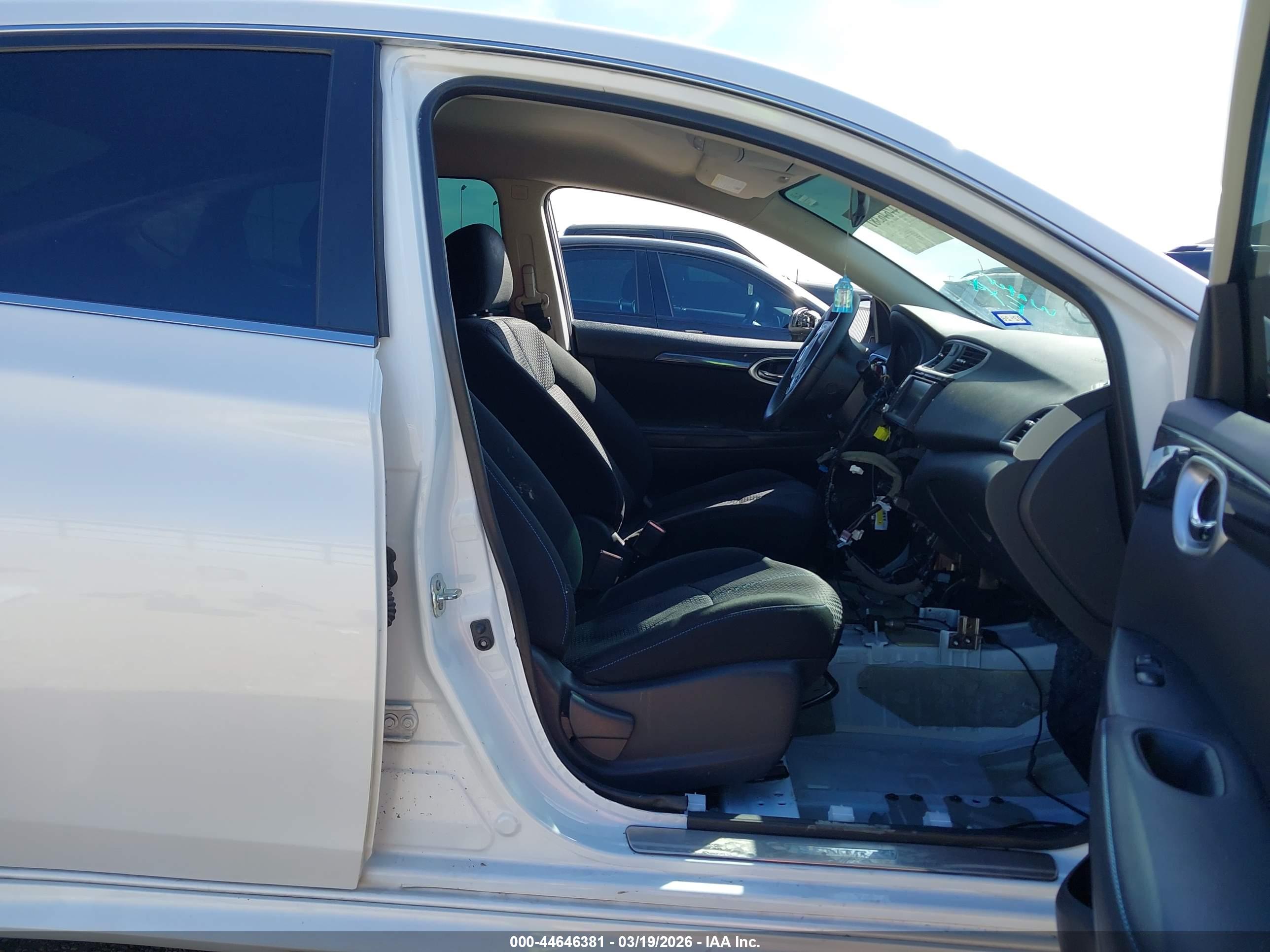 NISSAN SENTRA image 5