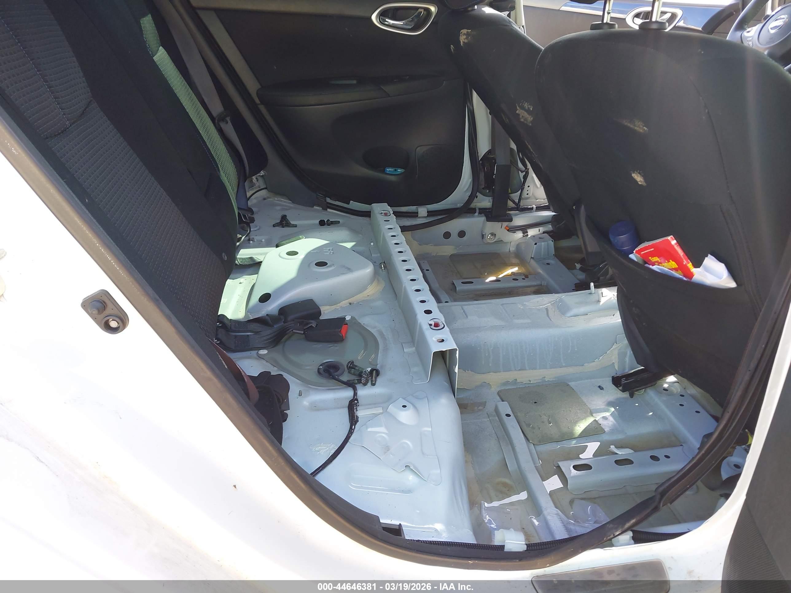 NISSAN SENTRA image 6