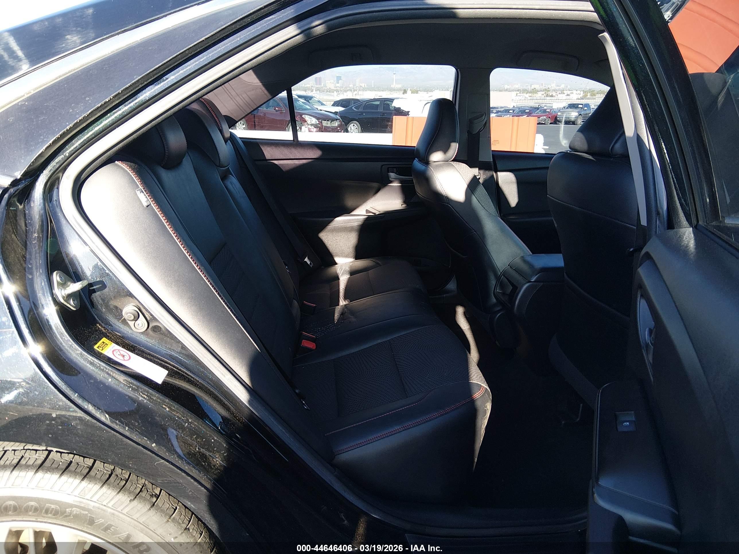 TOYOTA CAMRY image 8