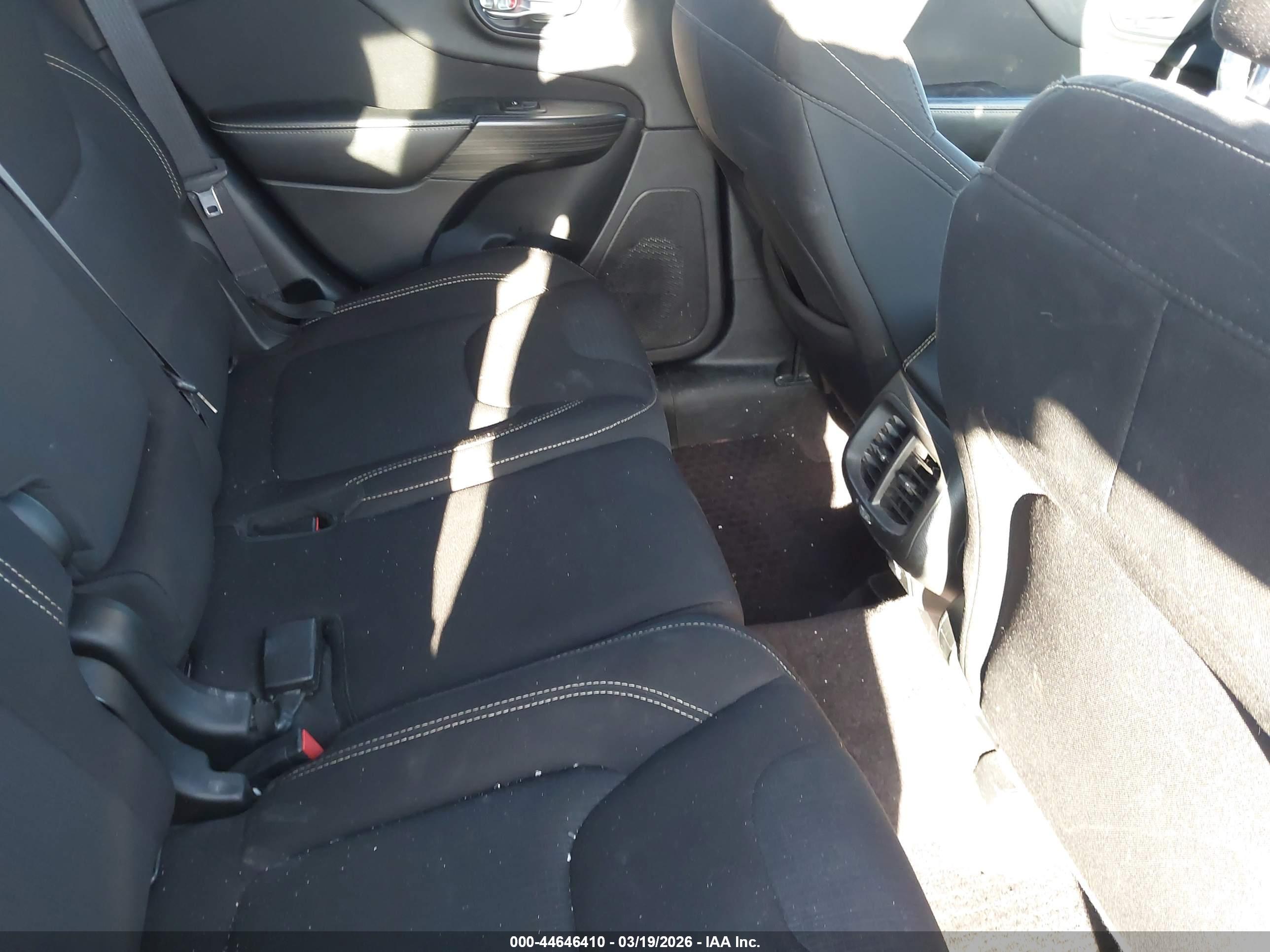 JEEP CHEROKEE image 8