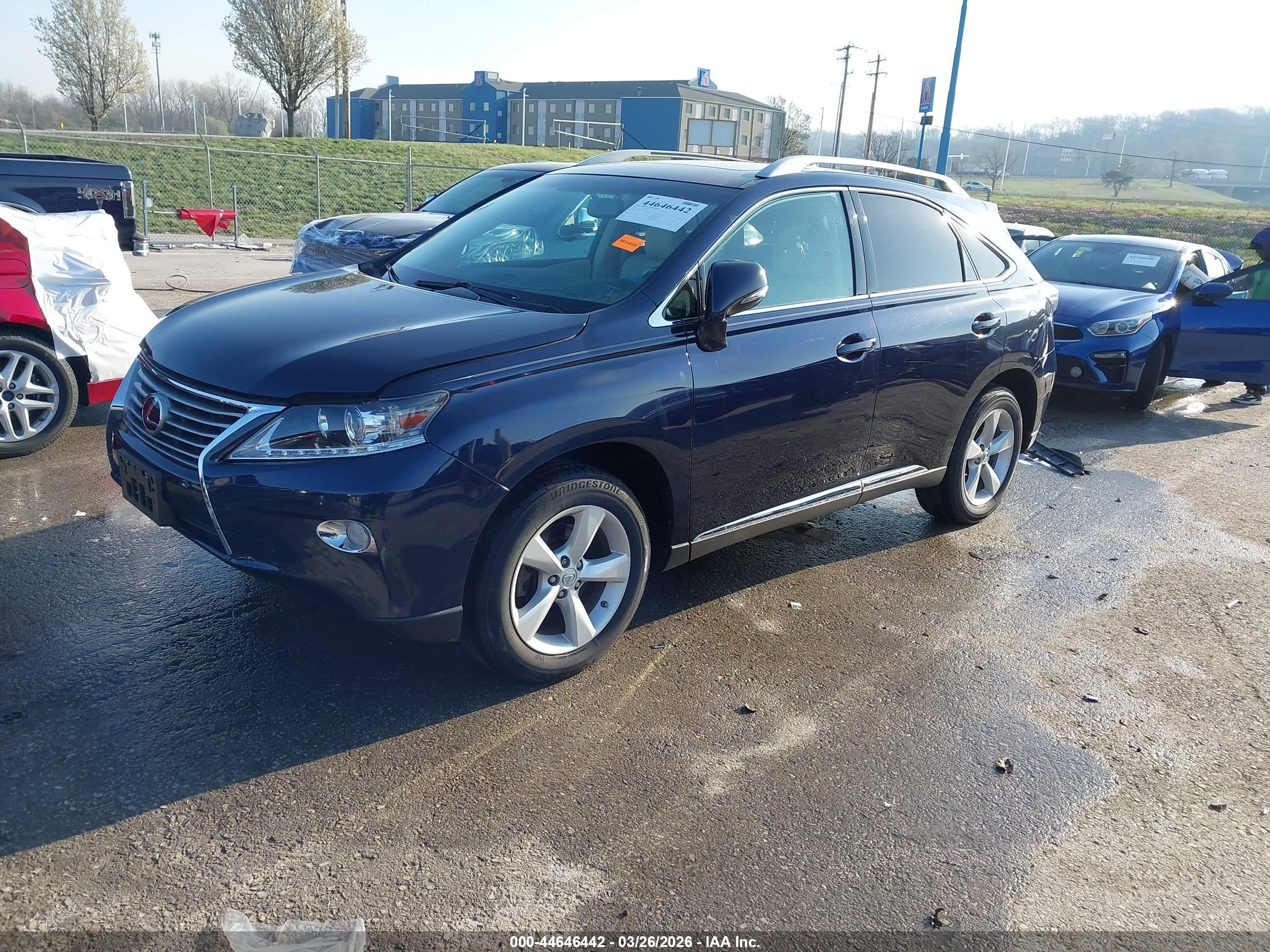LEXUS RX image 2