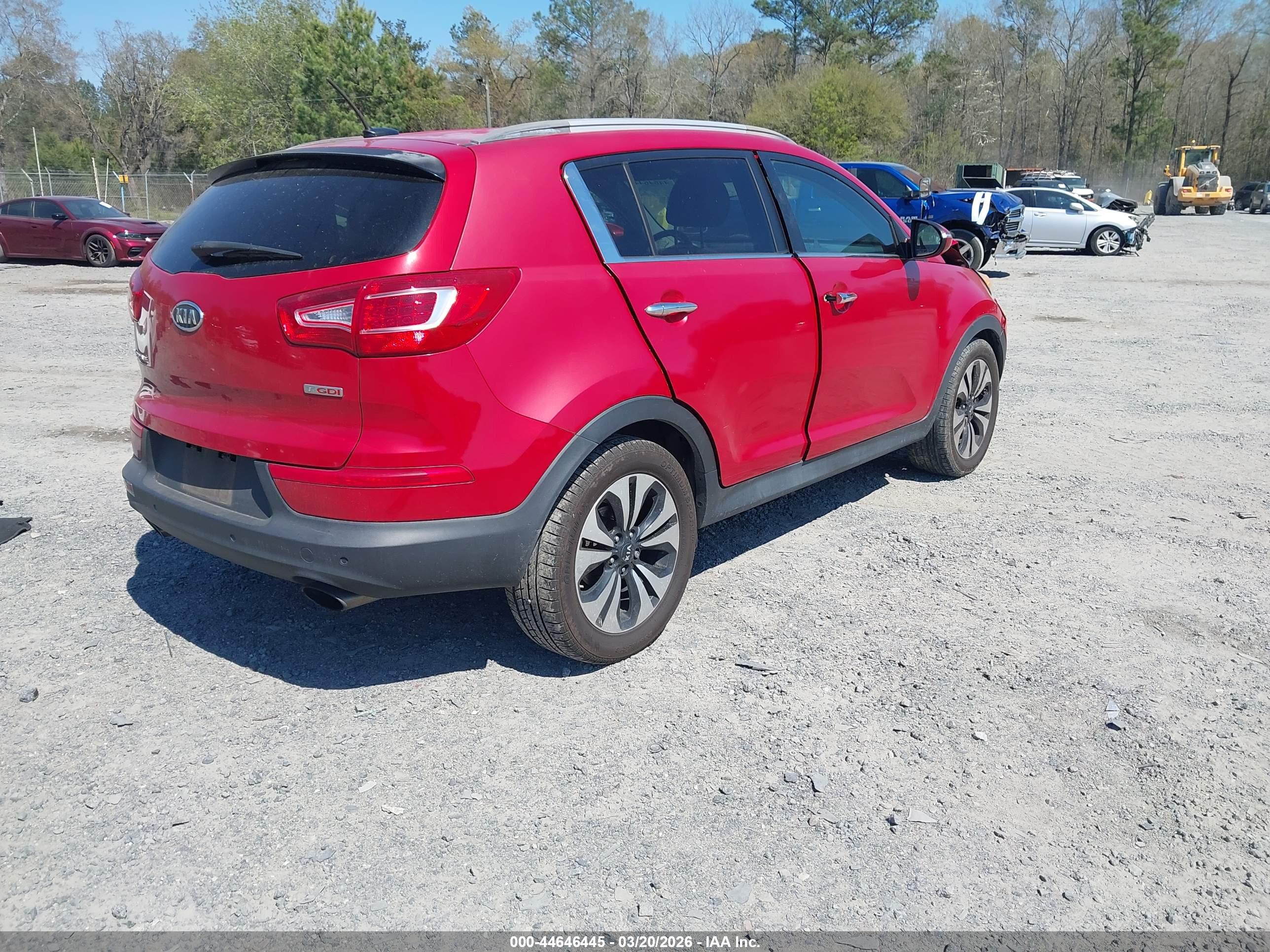 KIA SPORTAGE image 4