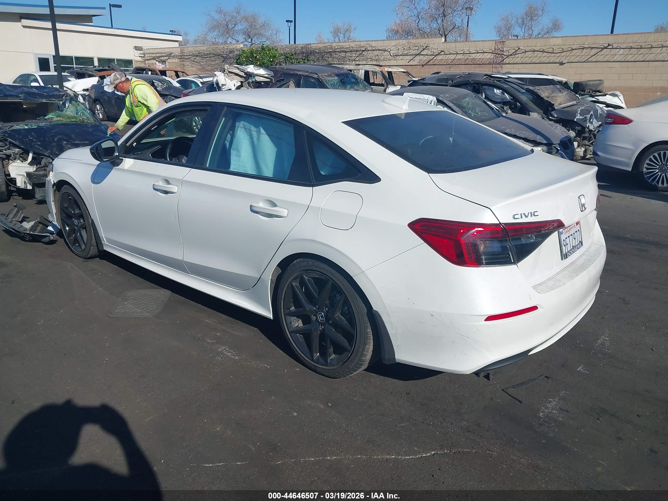 HONDA CIVIC image 3