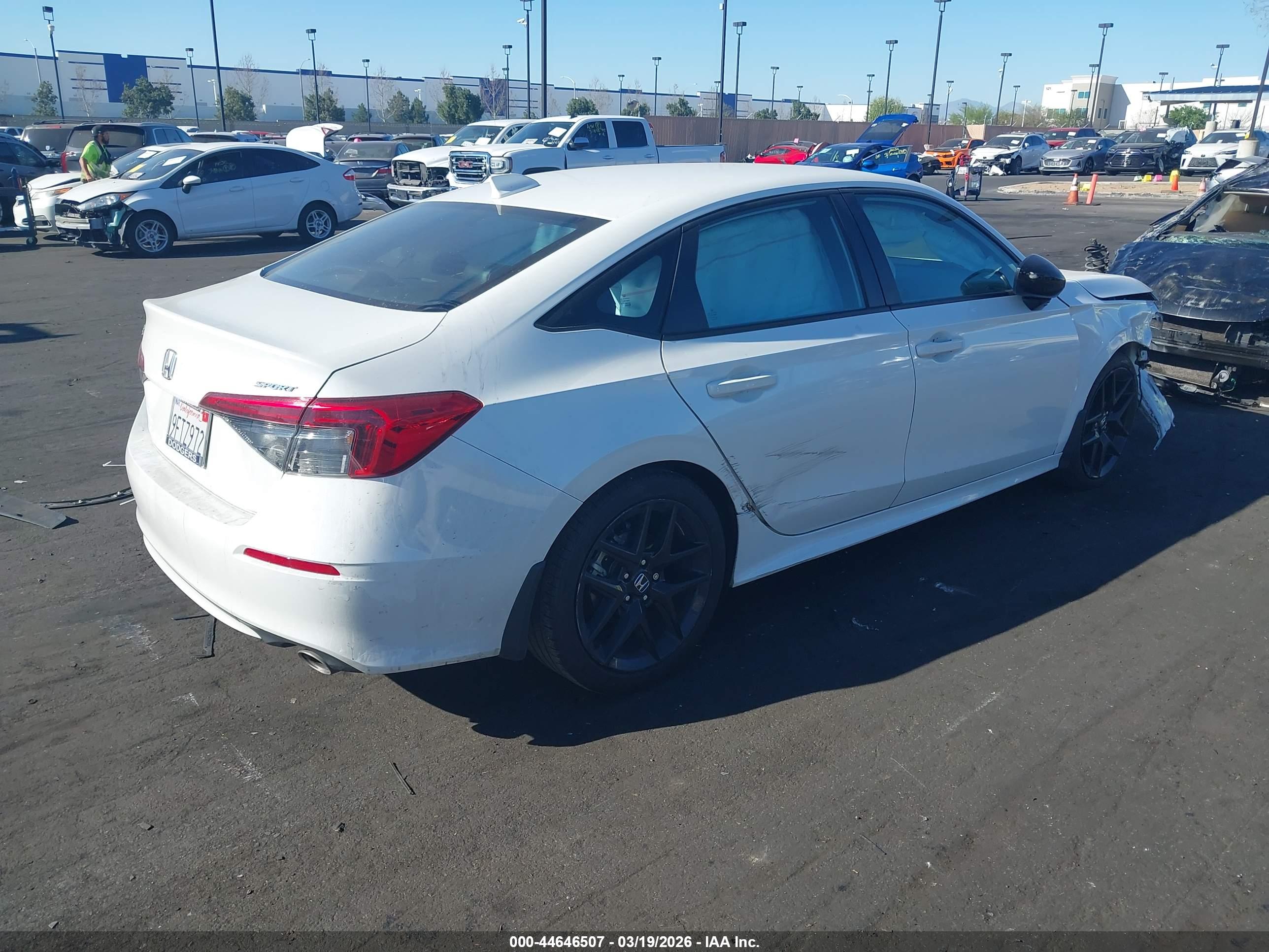 HONDA CIVIC image 4