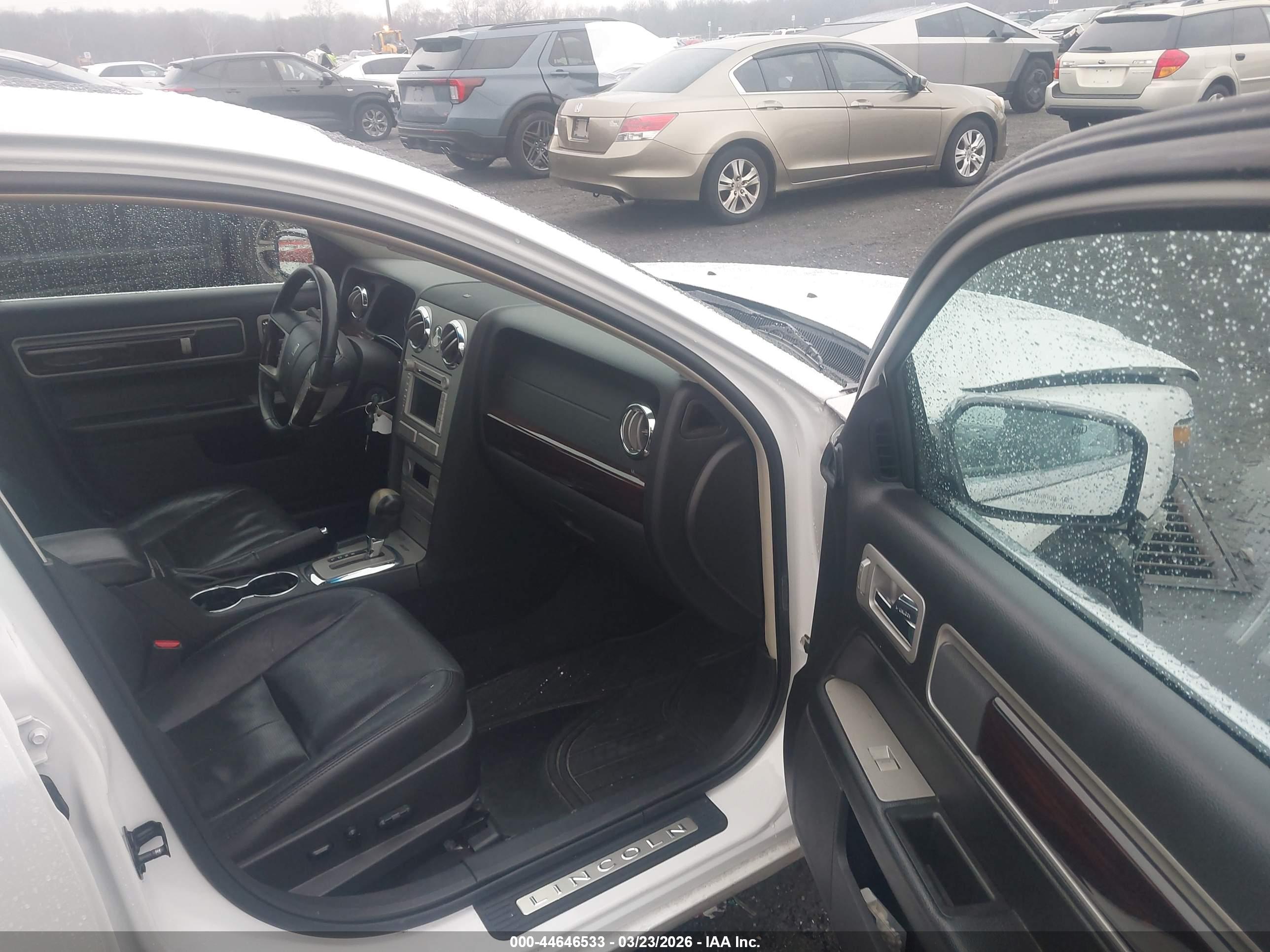 LINCOLN MKZ image 5