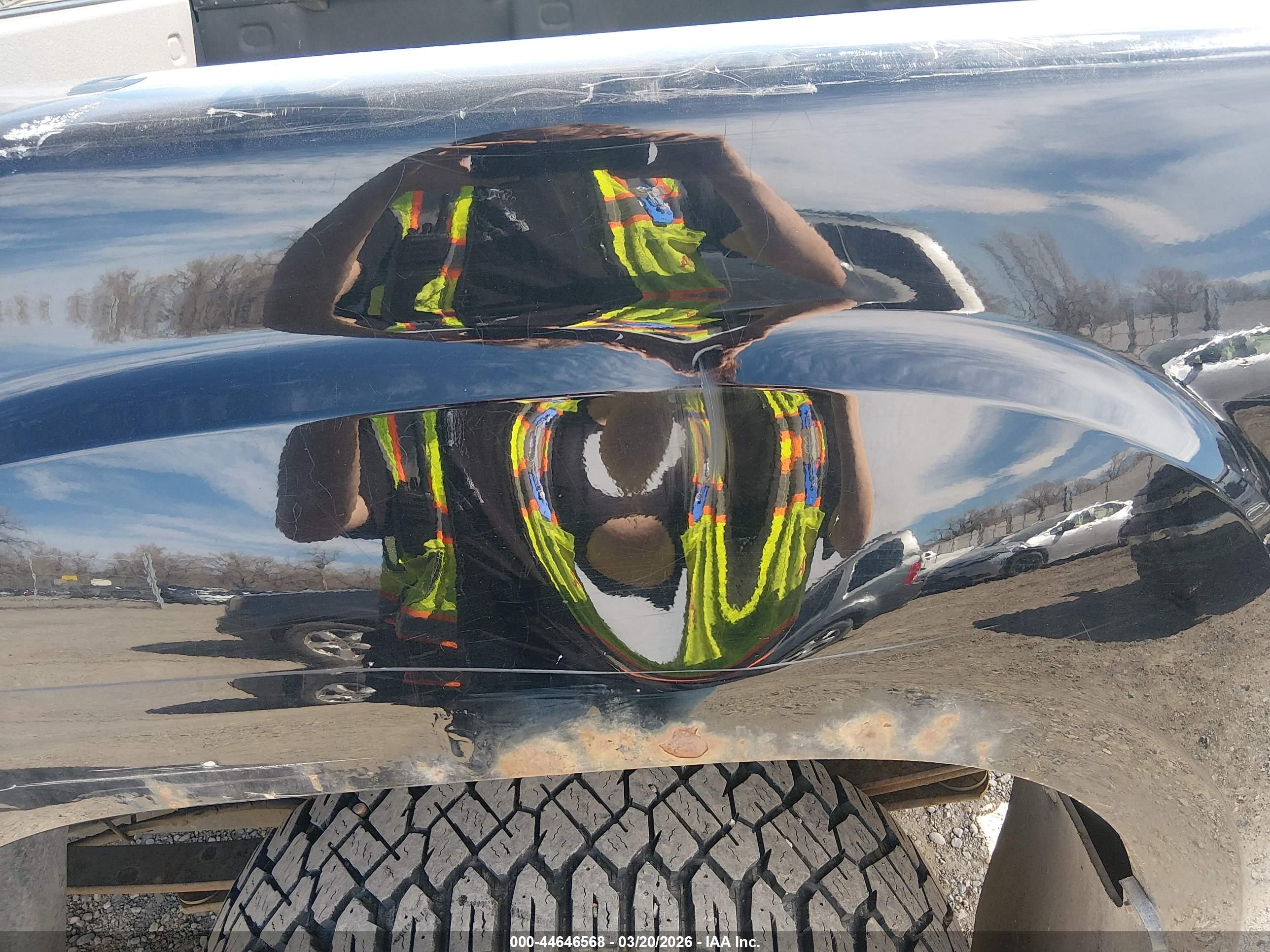 GMC SIERRA image 6