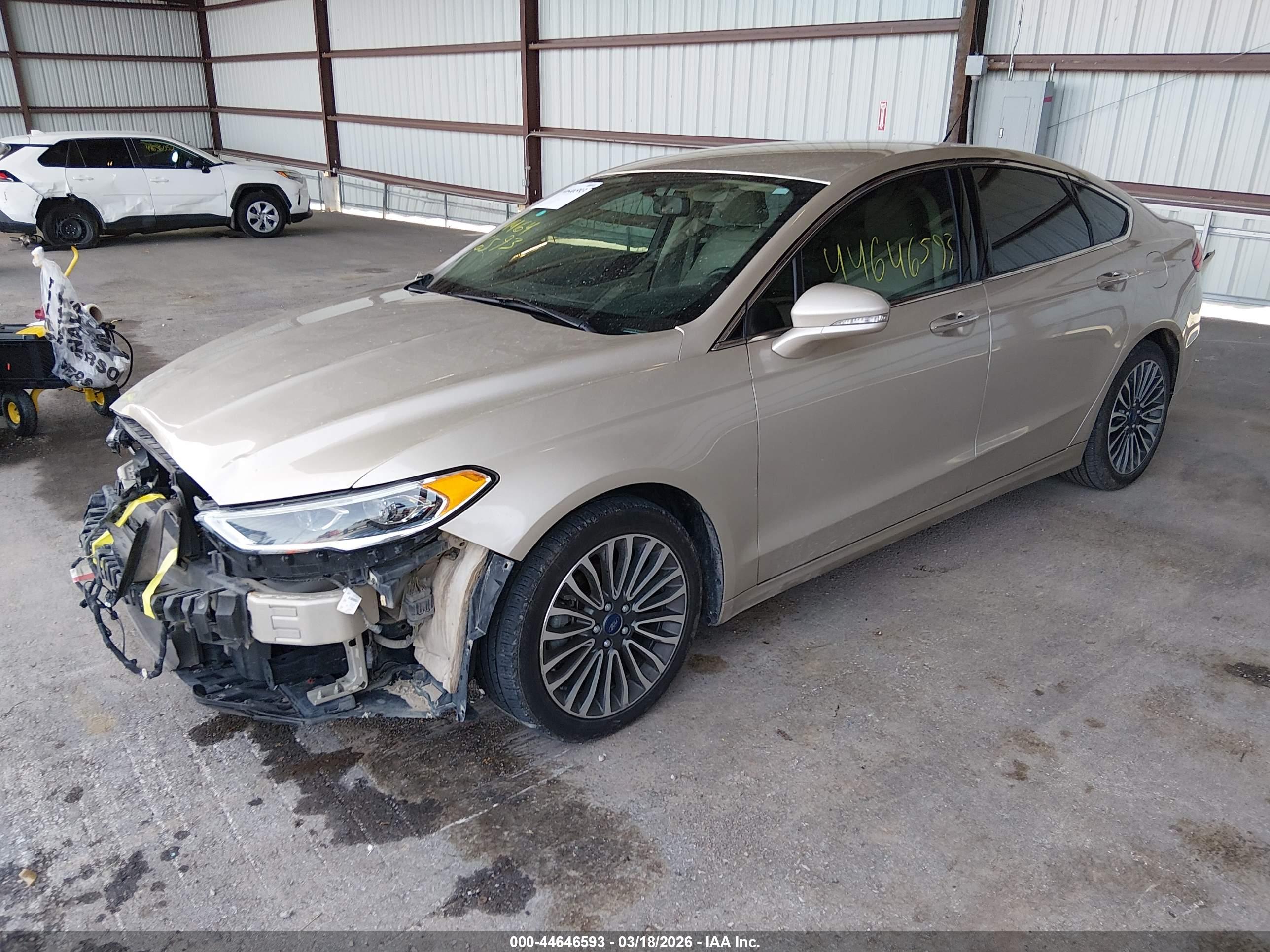 FORD FUSION image 2