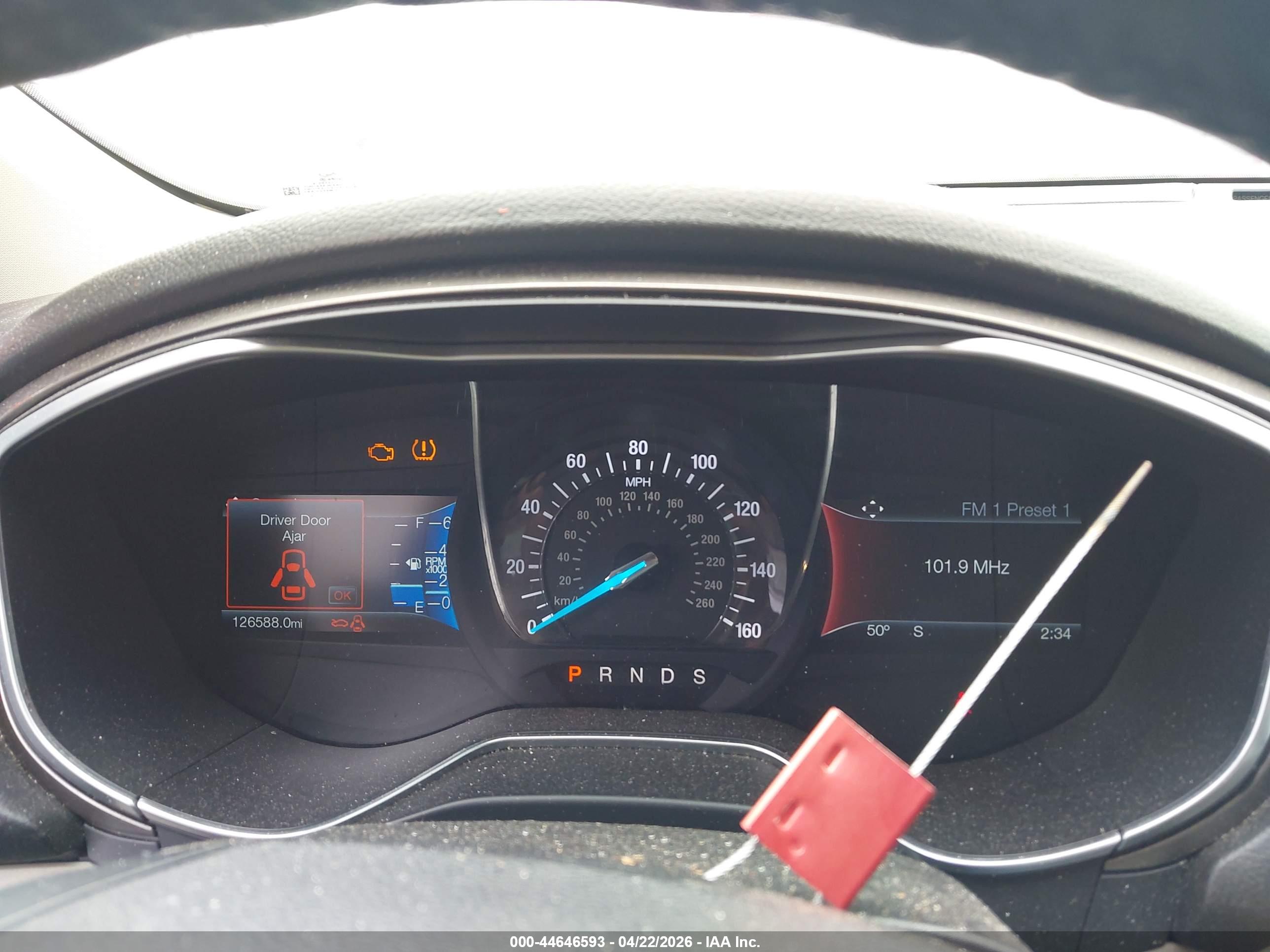 FORD FUSION image 7