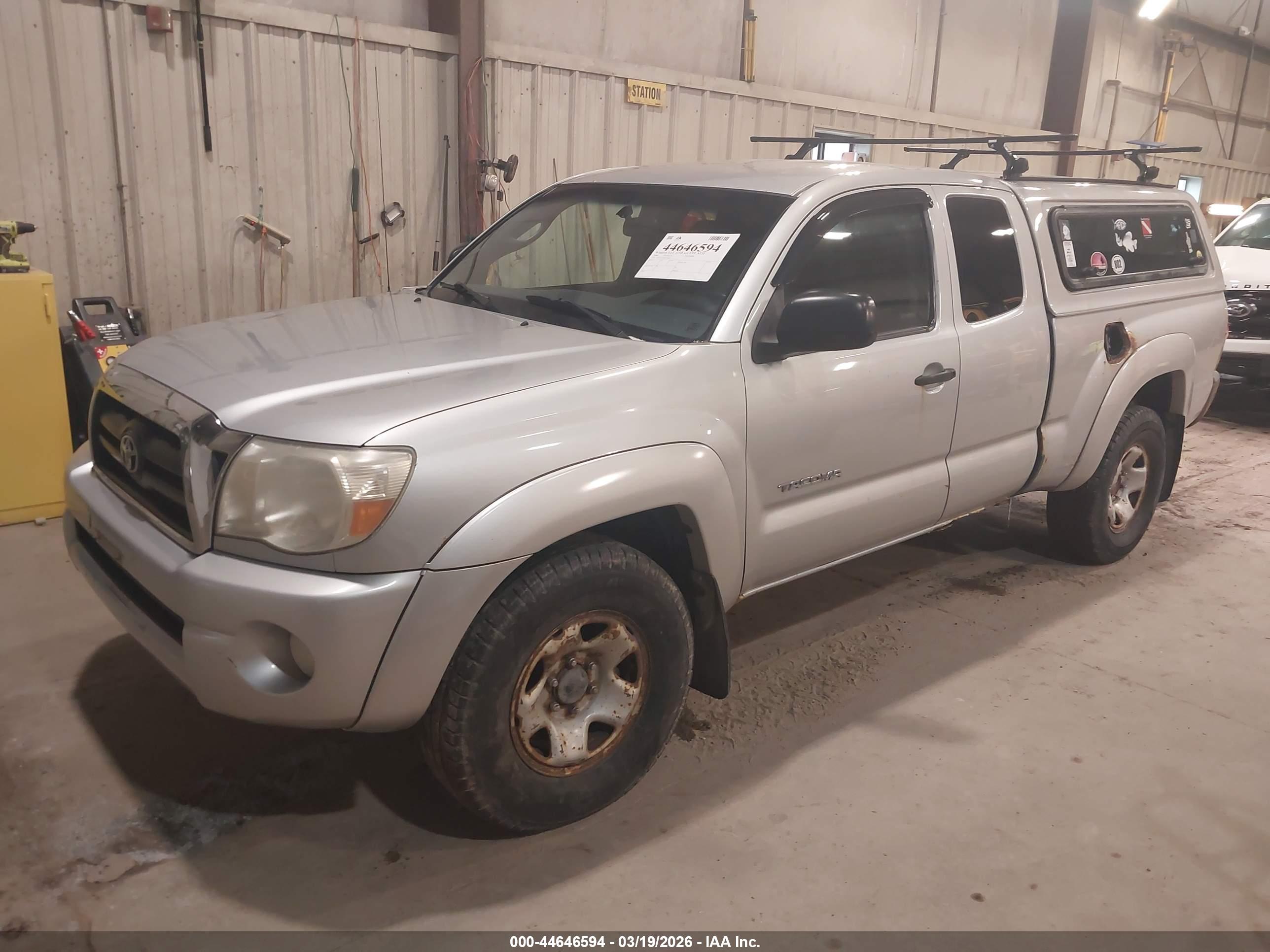 TOYOTA TACOMA image 2