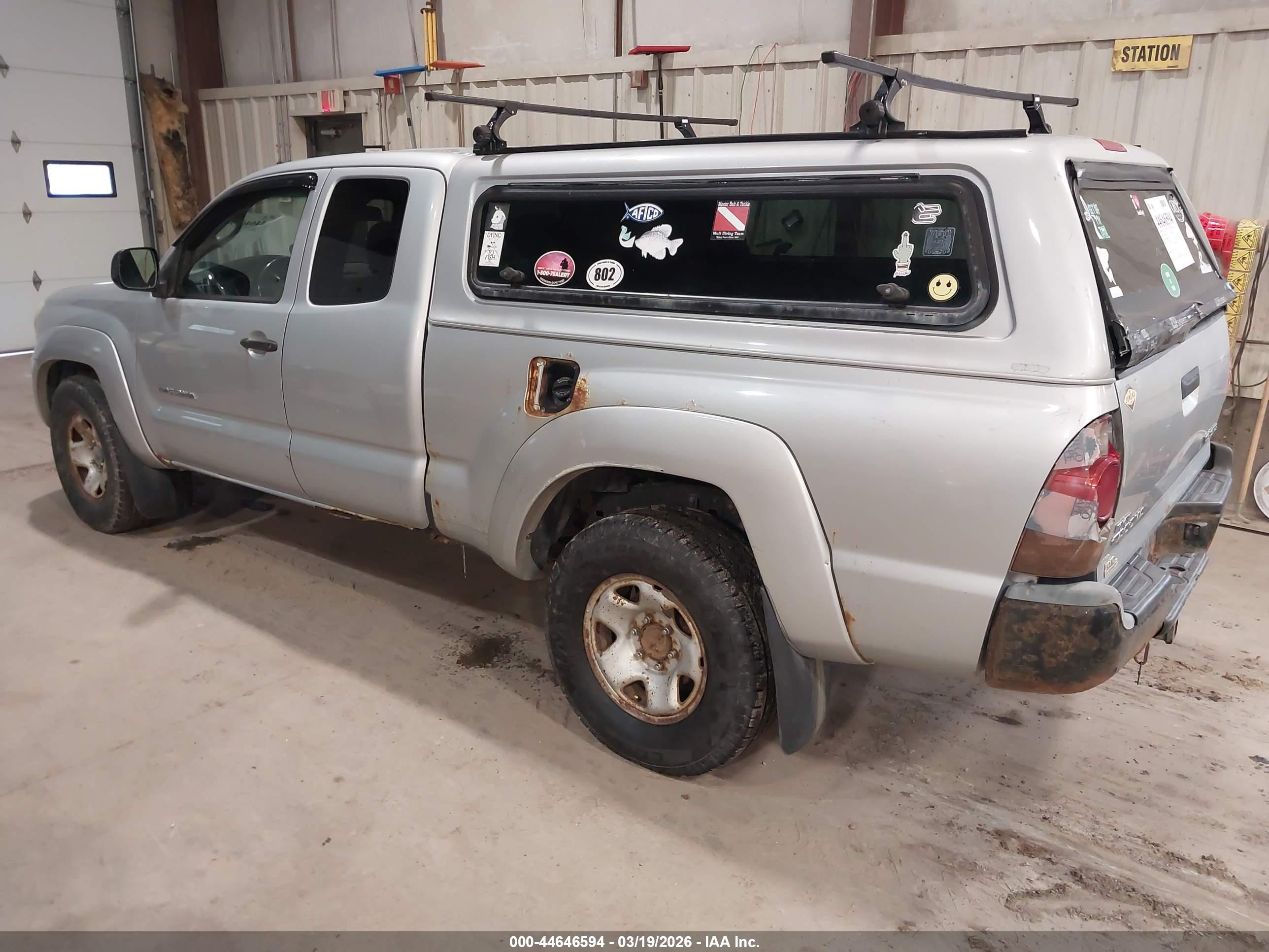 TOYOTA TACOMA image 3