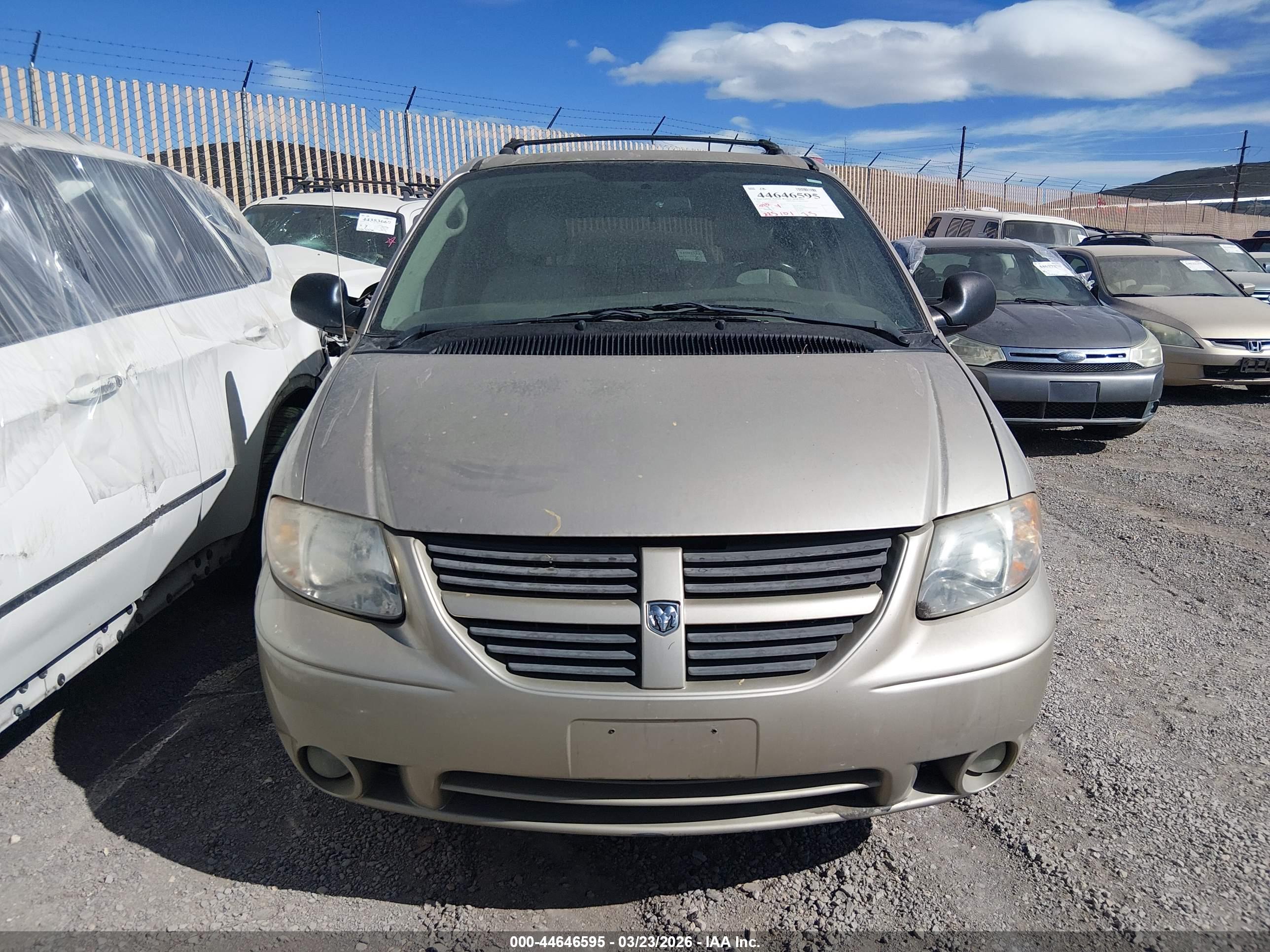 DODGE GRAND image 6