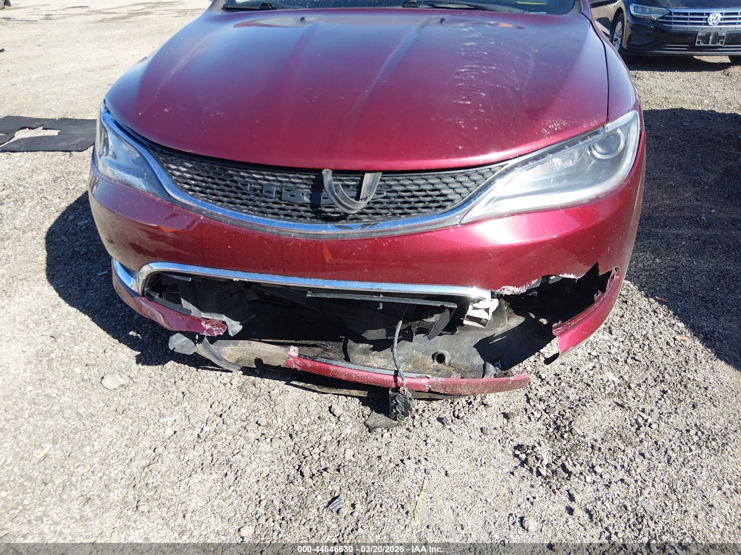 CHRYSLER 200 image 6