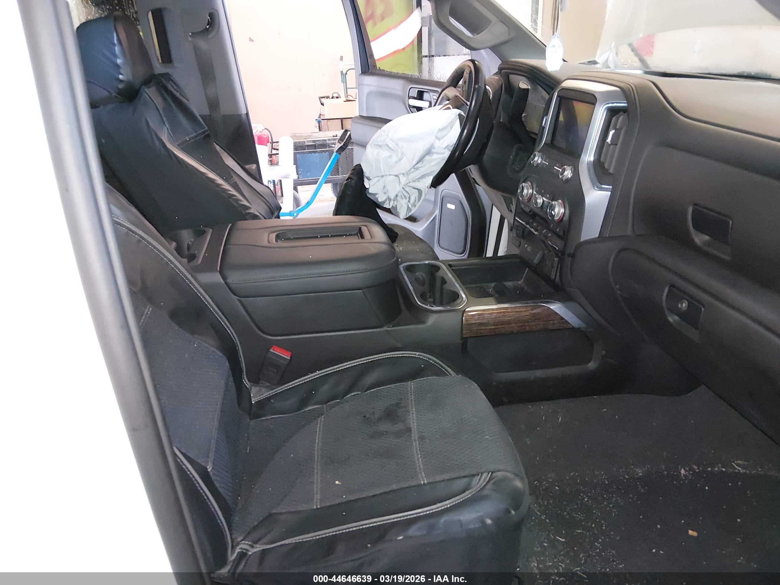 GMC SIERRA image 5