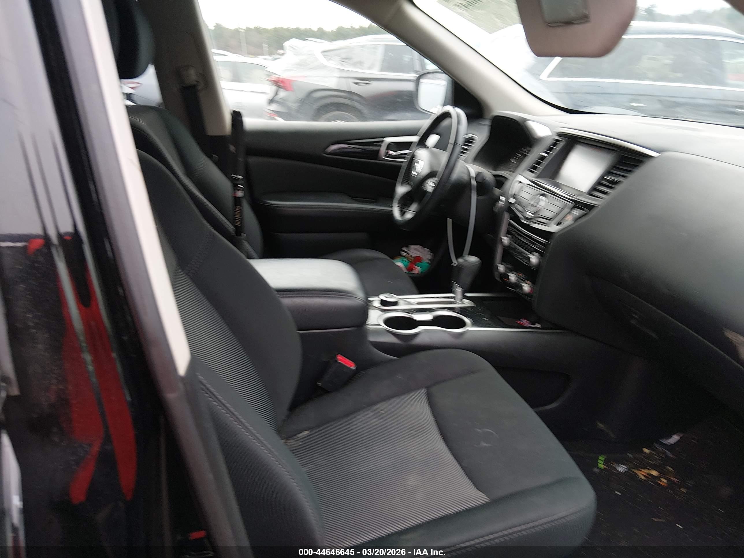 NISSAN PATHFINDER image 5