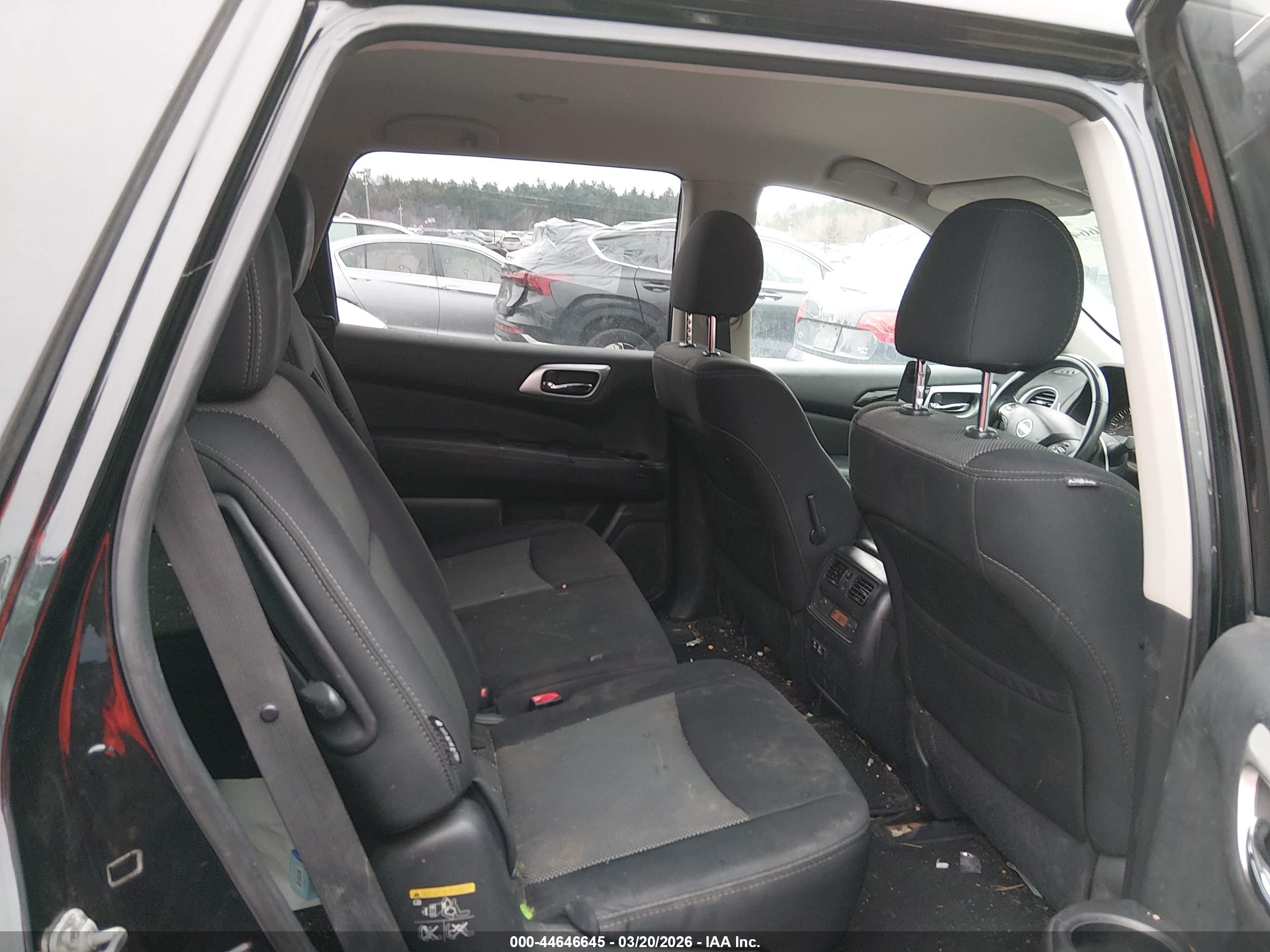 NISSAN PATHFINDER image 8
