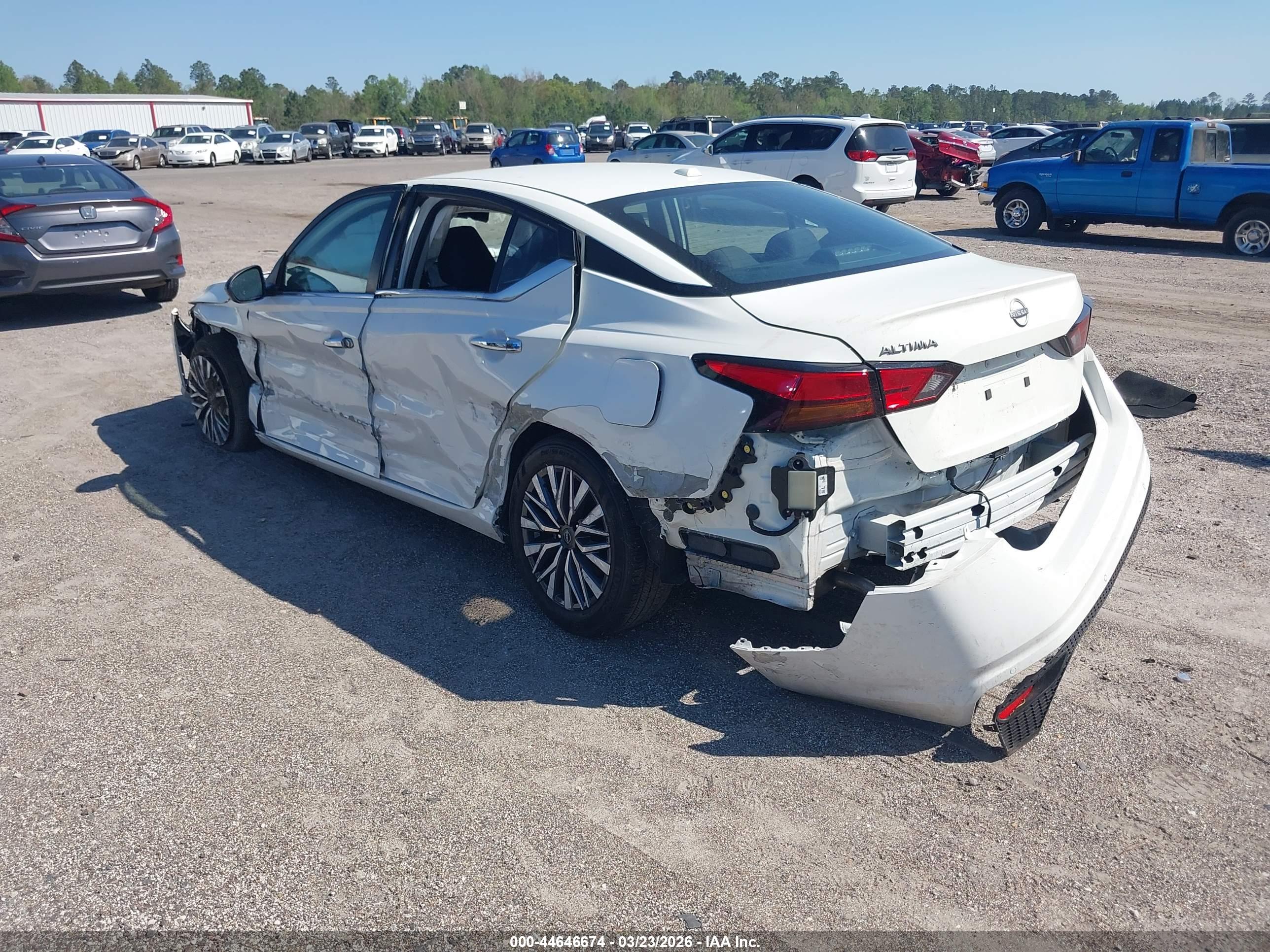 NISSAN ALTIMA image 3
