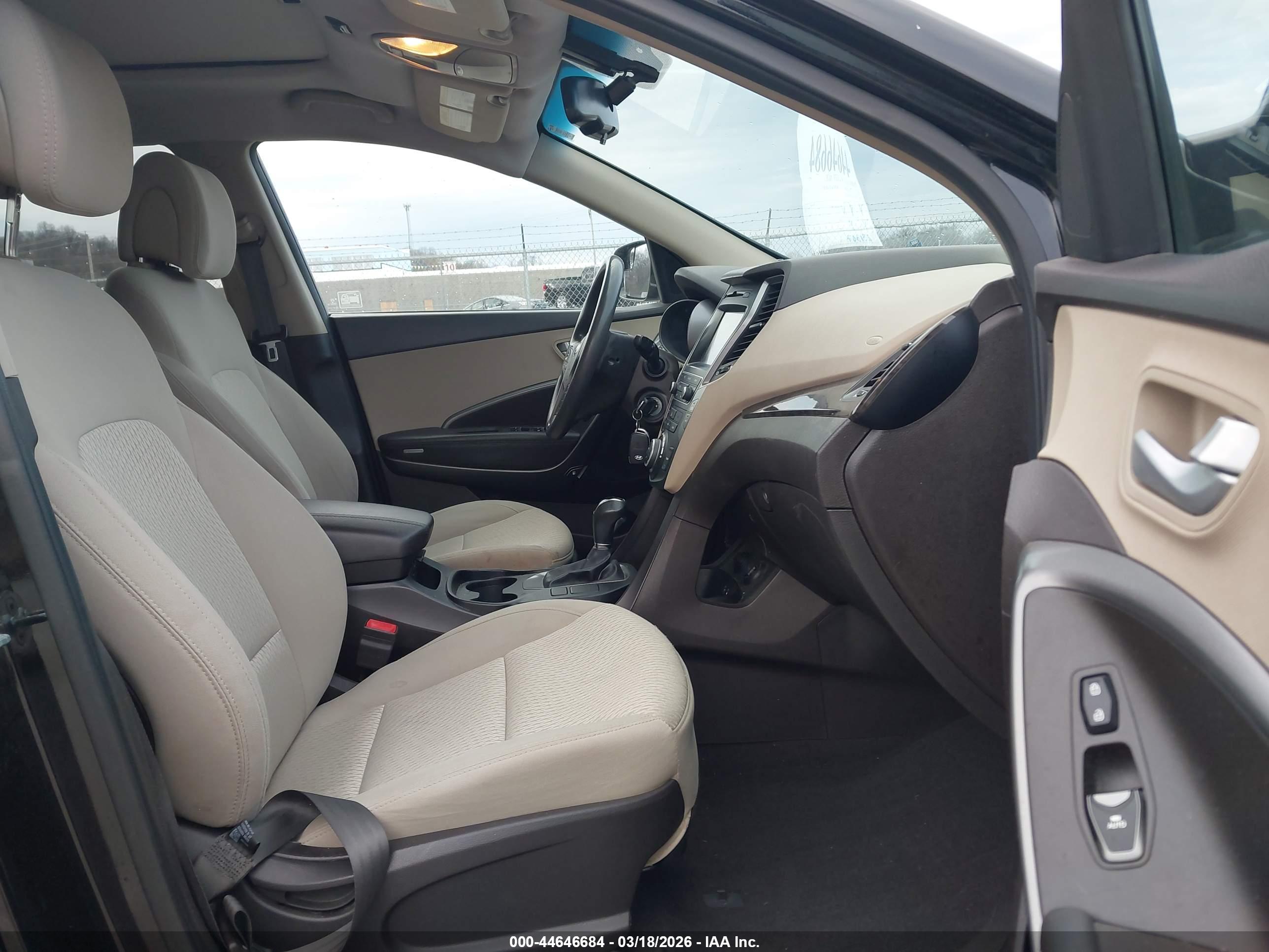 HYUNDAI SANTA image 5