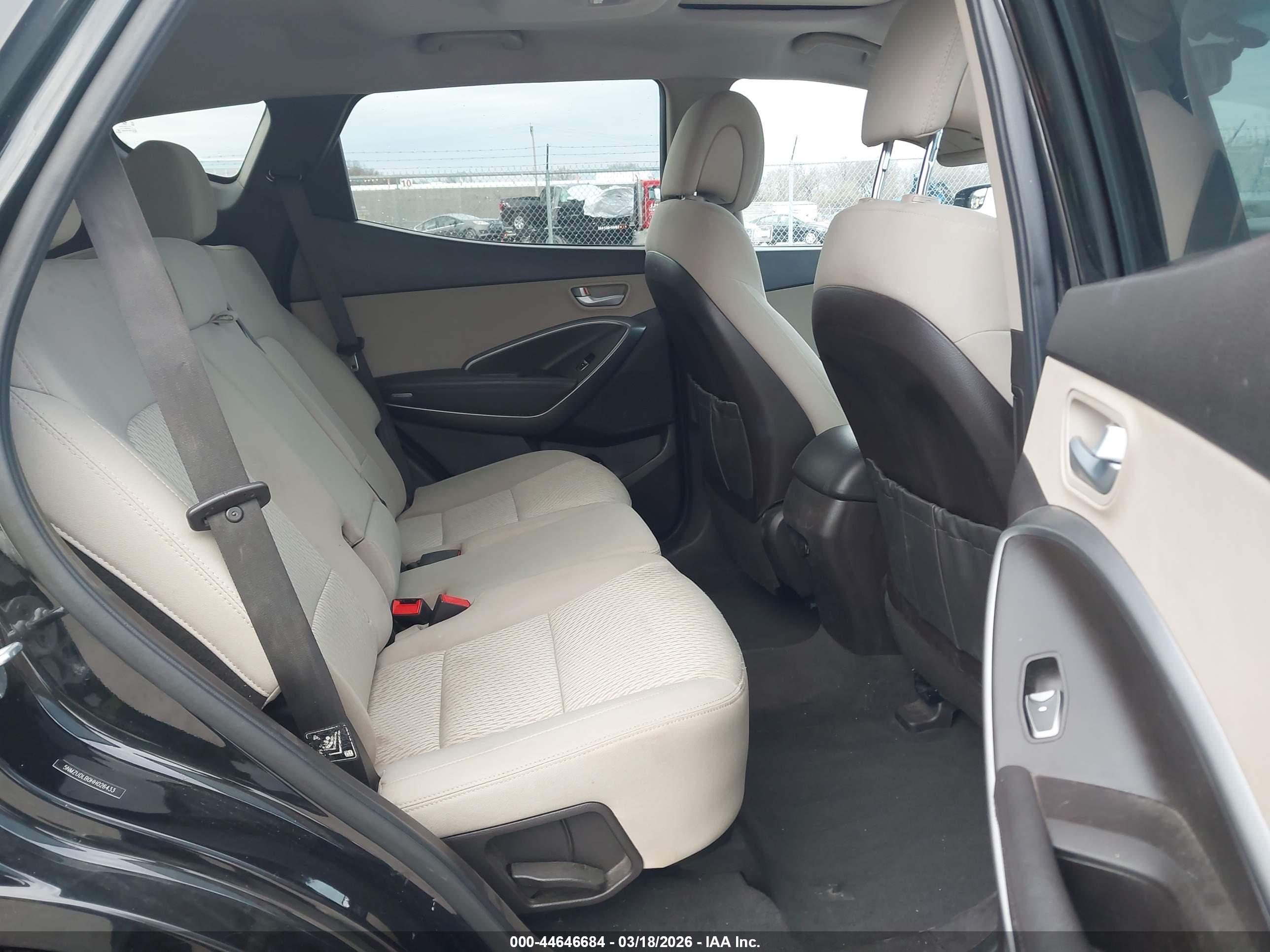 HYUNDAI SANTA image 8