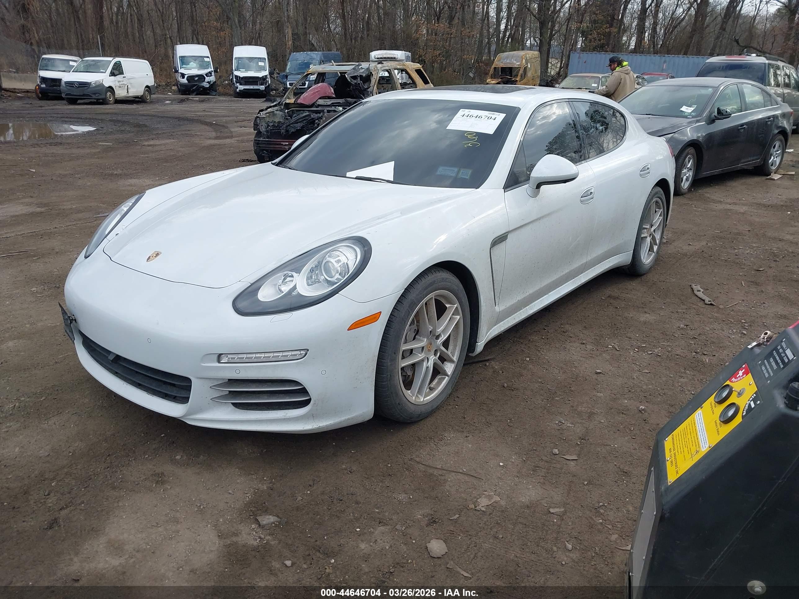 PORSCHE PANAMERA image 2