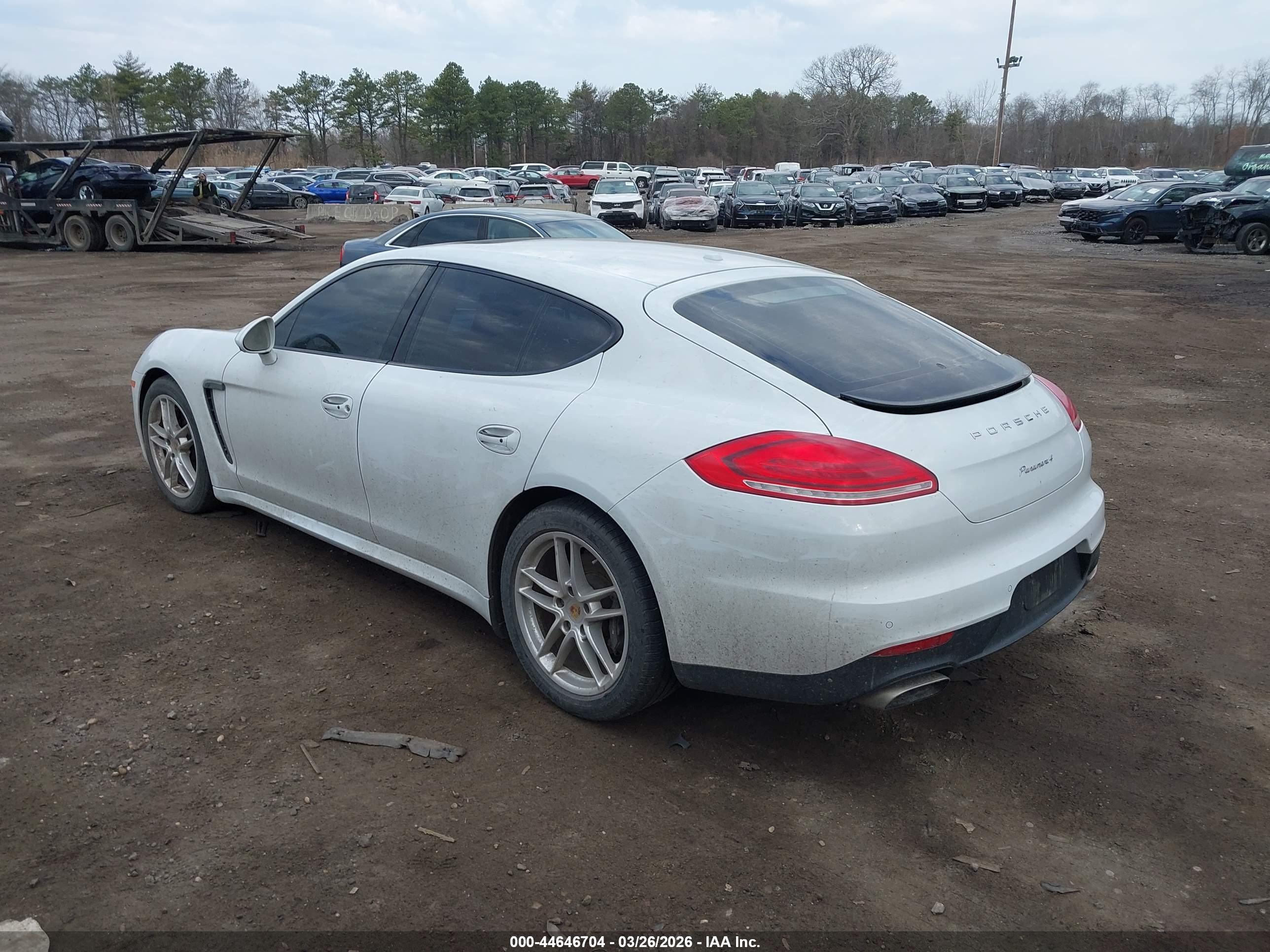 PORSCHE PANAMERA image 3