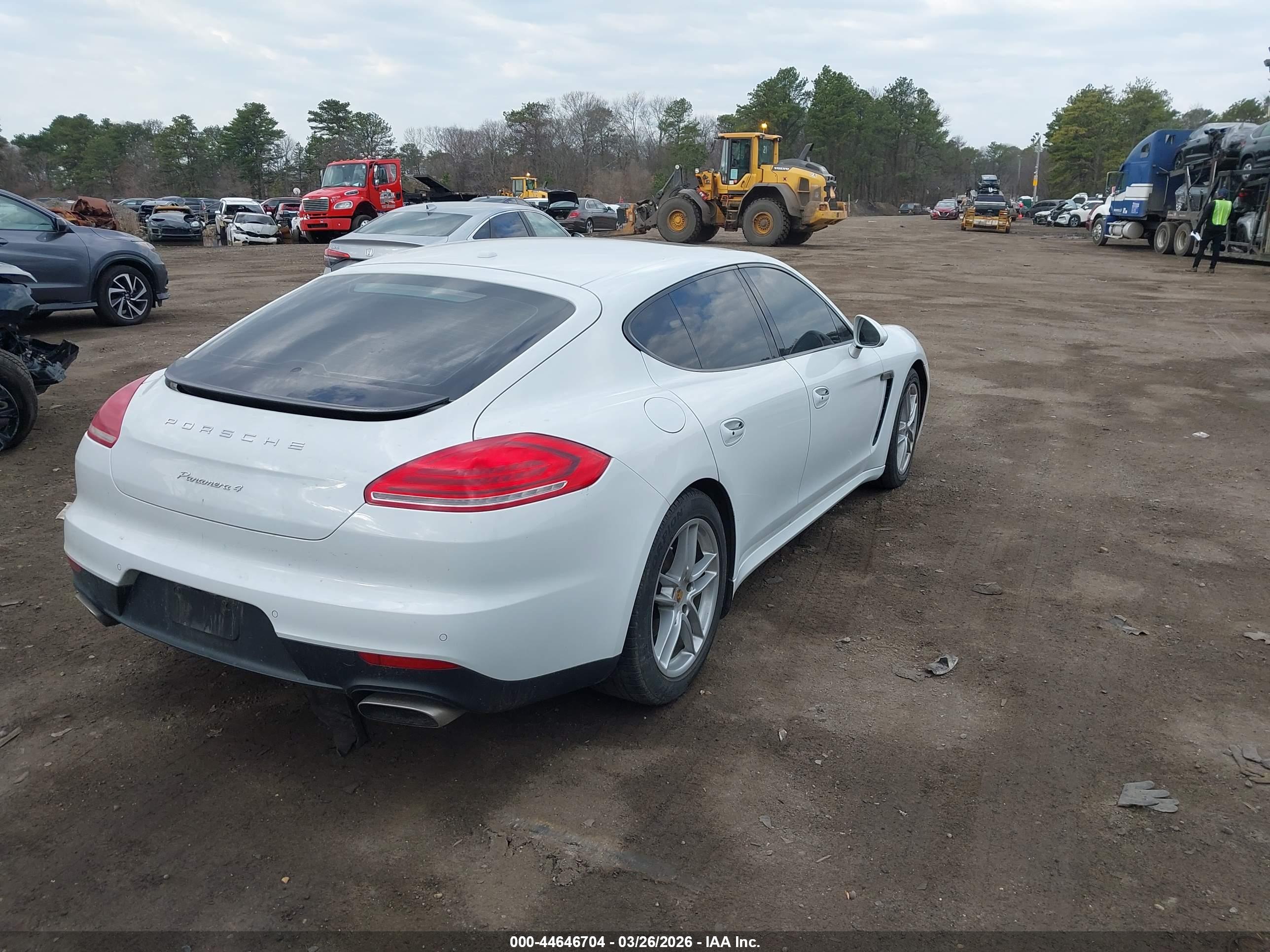 PORSCHE PANAMERA image 4